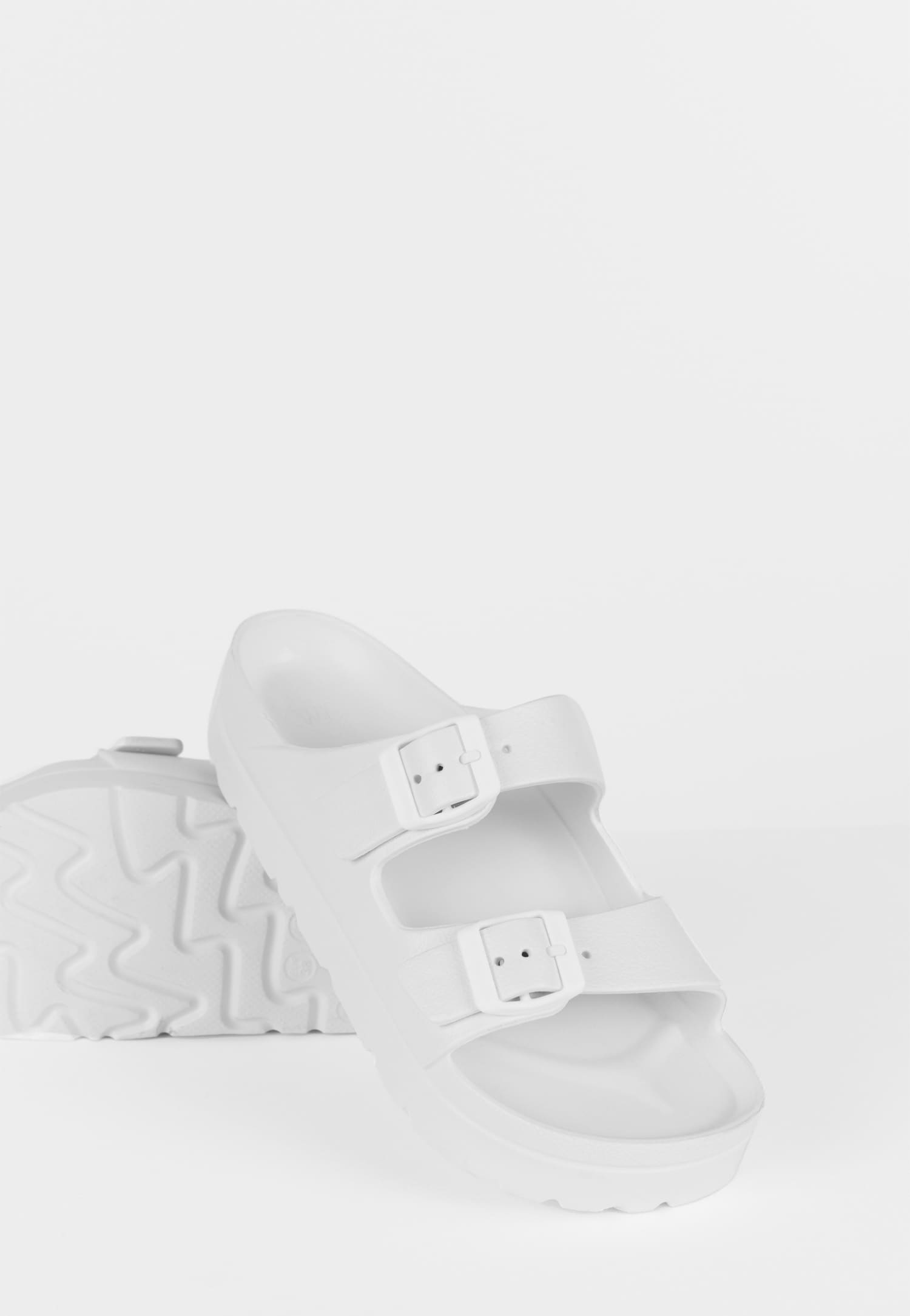 WJS białe gumowe klapki damskie na platformie