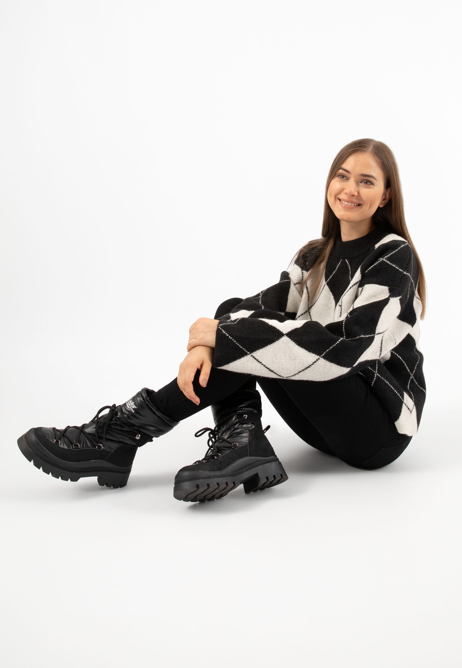 RELAKS czarne Śniegowce damskie z połączenia skóry i ortalionu