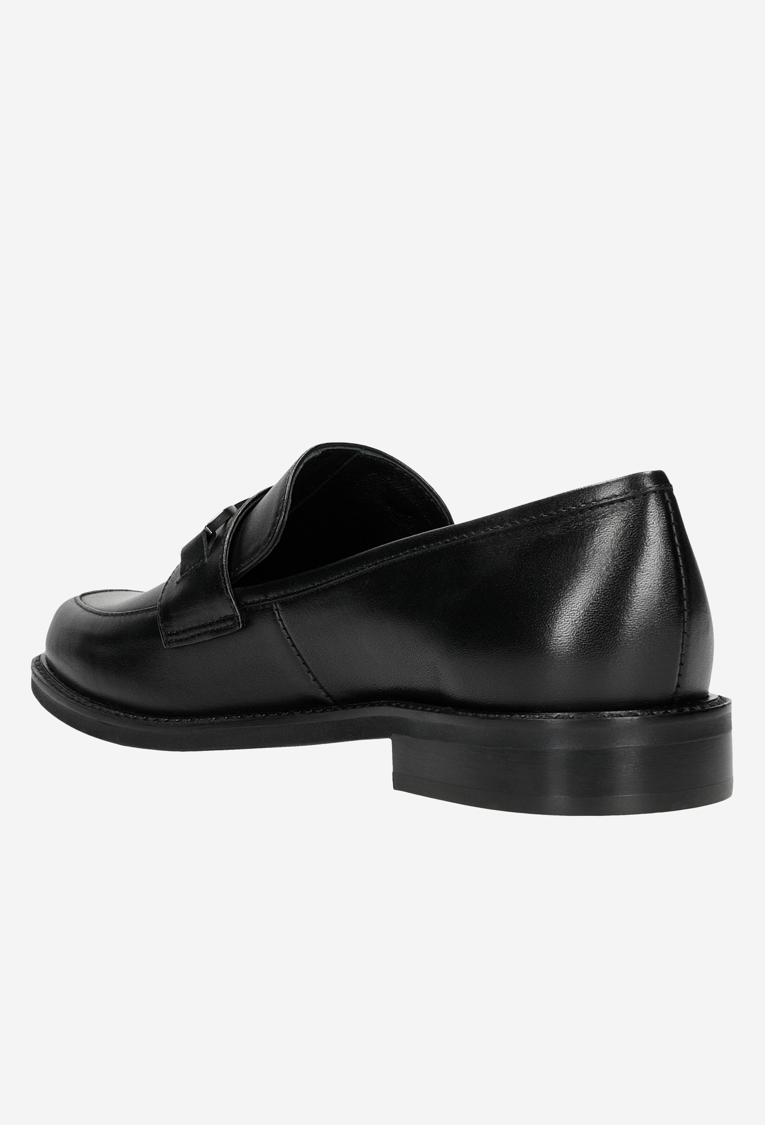 Czarne lakierowane mokasyny damskie ze złotą ozdobą