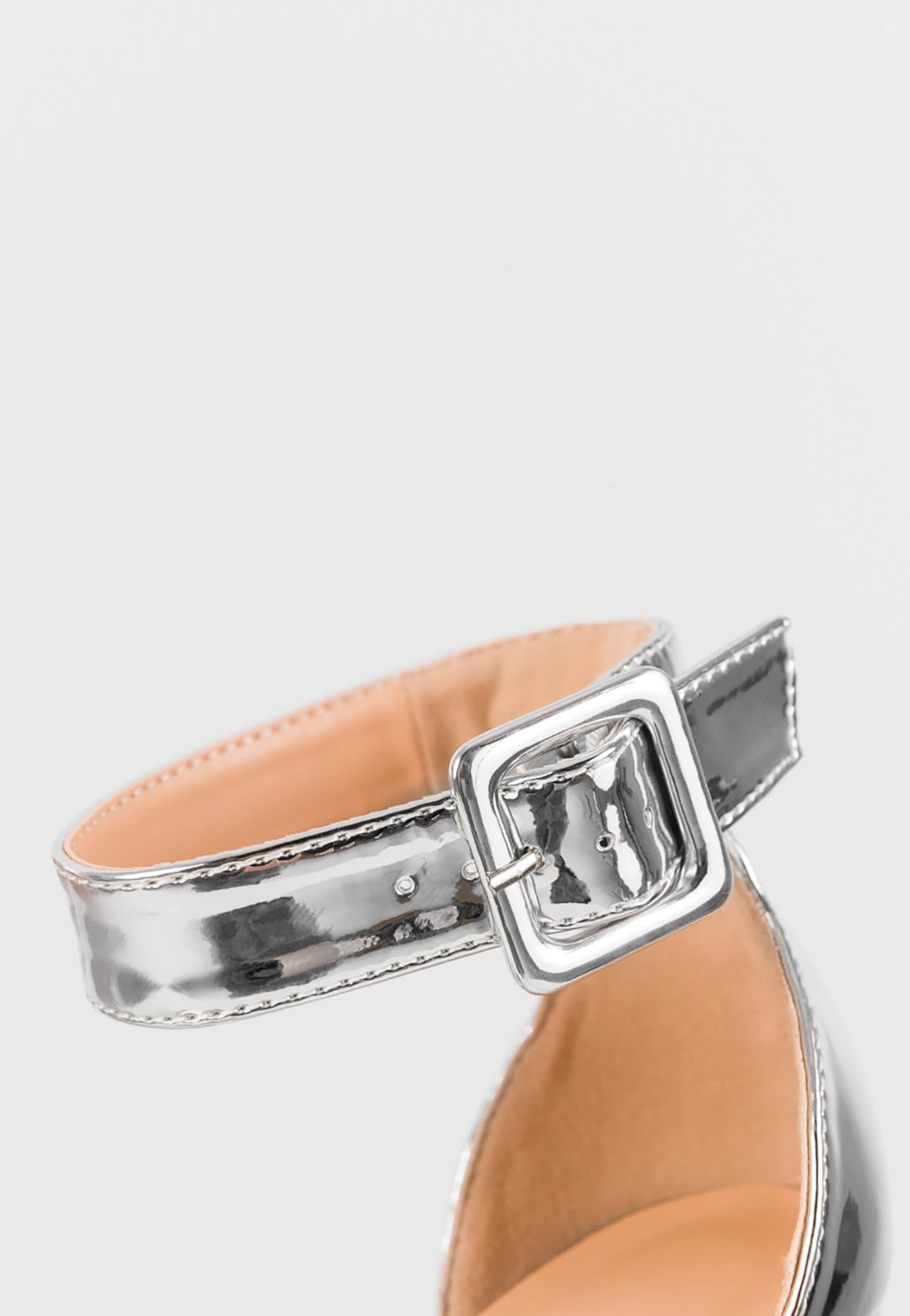 WJS wysokie beżowe sandały na platformie