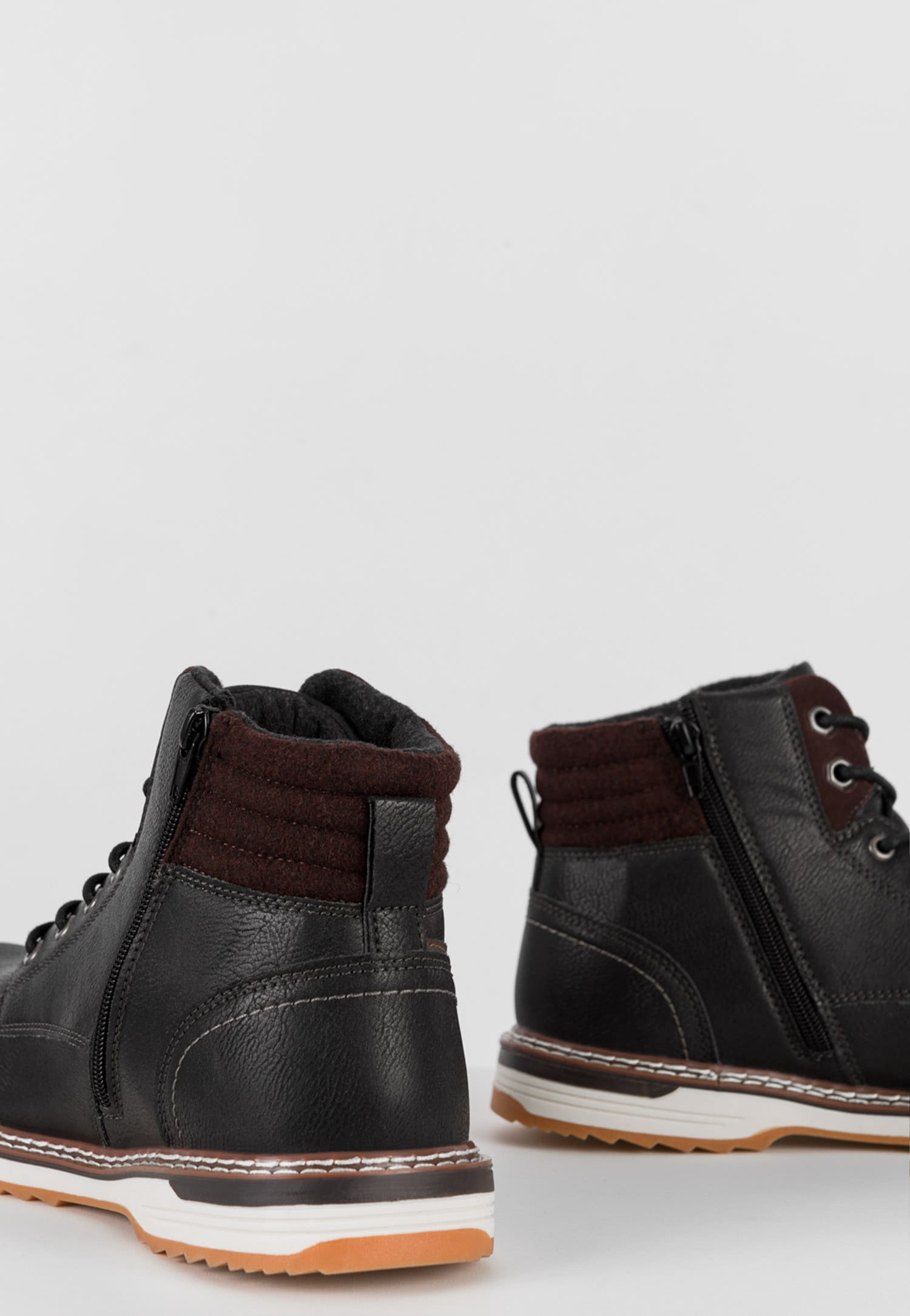 Brązowe trzewiki męskie typu workery