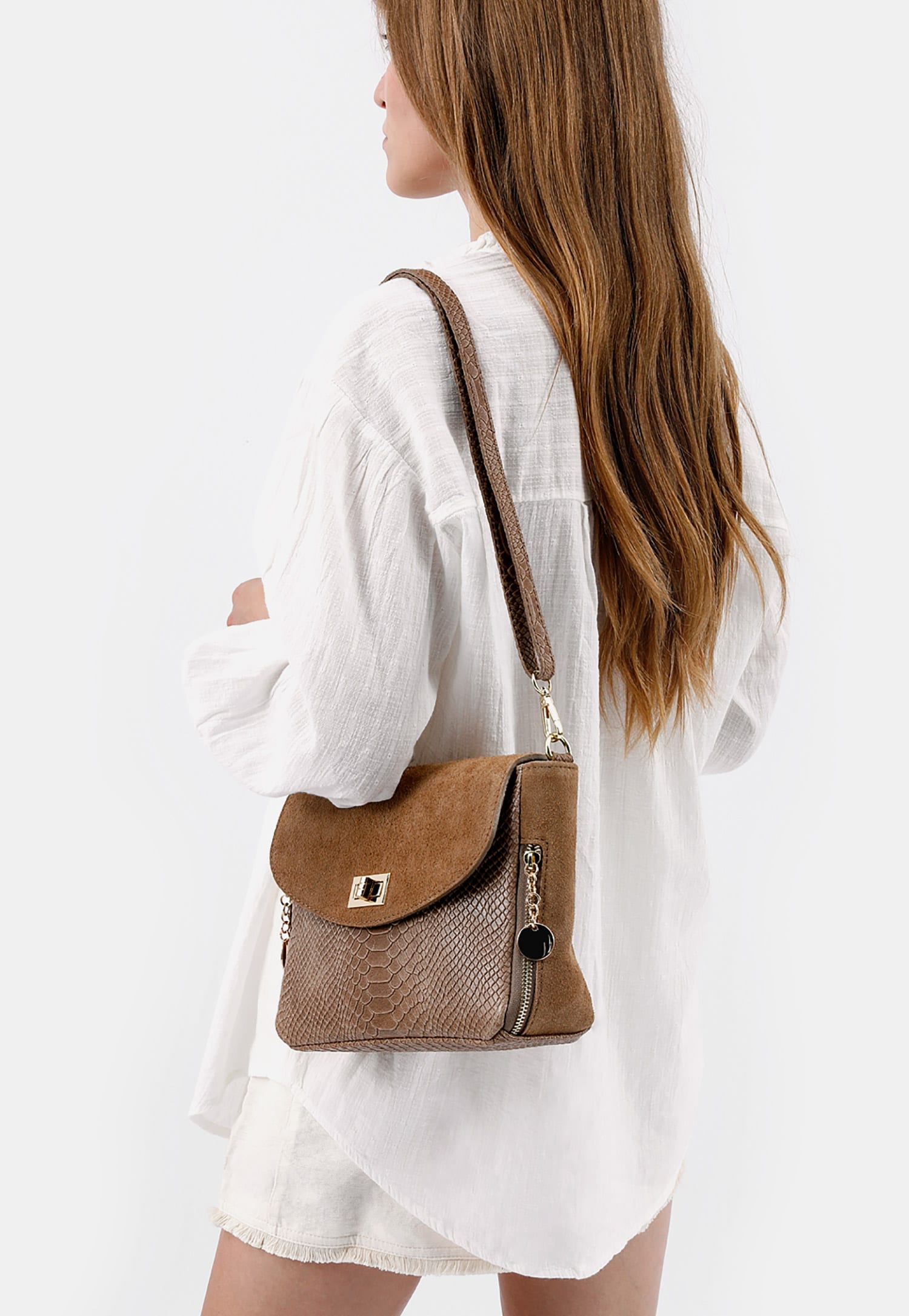 Ciemnobrązowa torebka damska z ciekawą fakturą