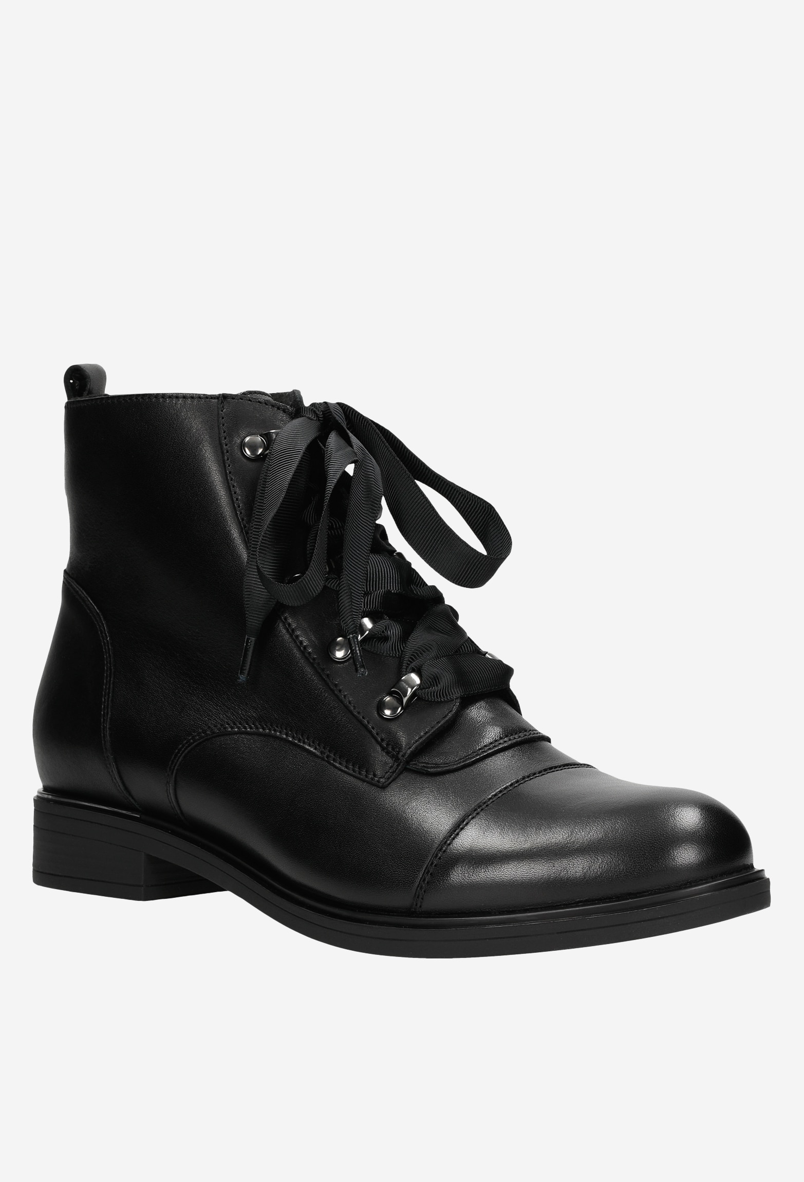 Czarne trzewiki damskie ze skóry licowej w stylu urban