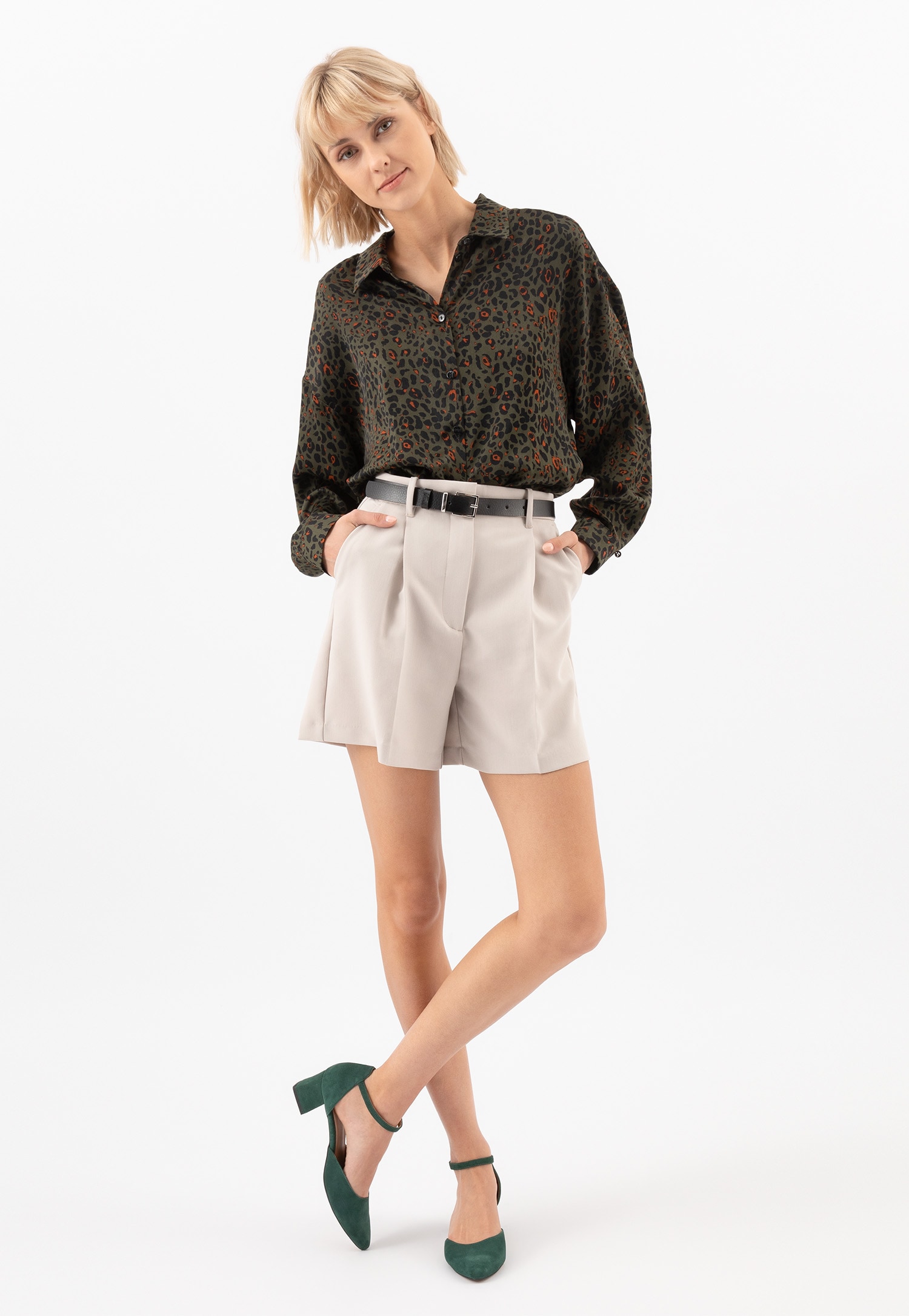 Złote czółenka damskie na niskim słupku