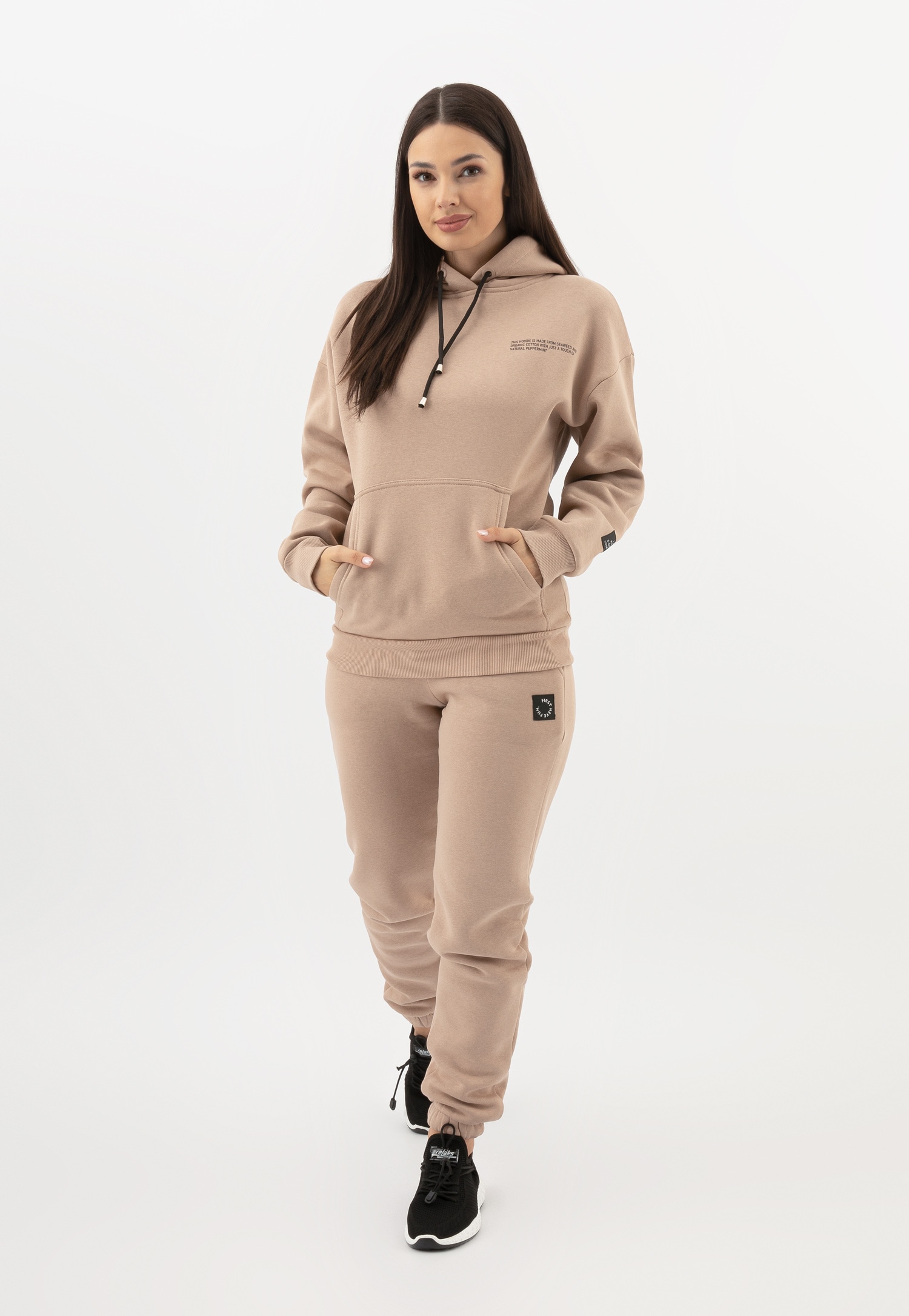 RELAKS damskie spodnie dresowe w kolorze czerwonym