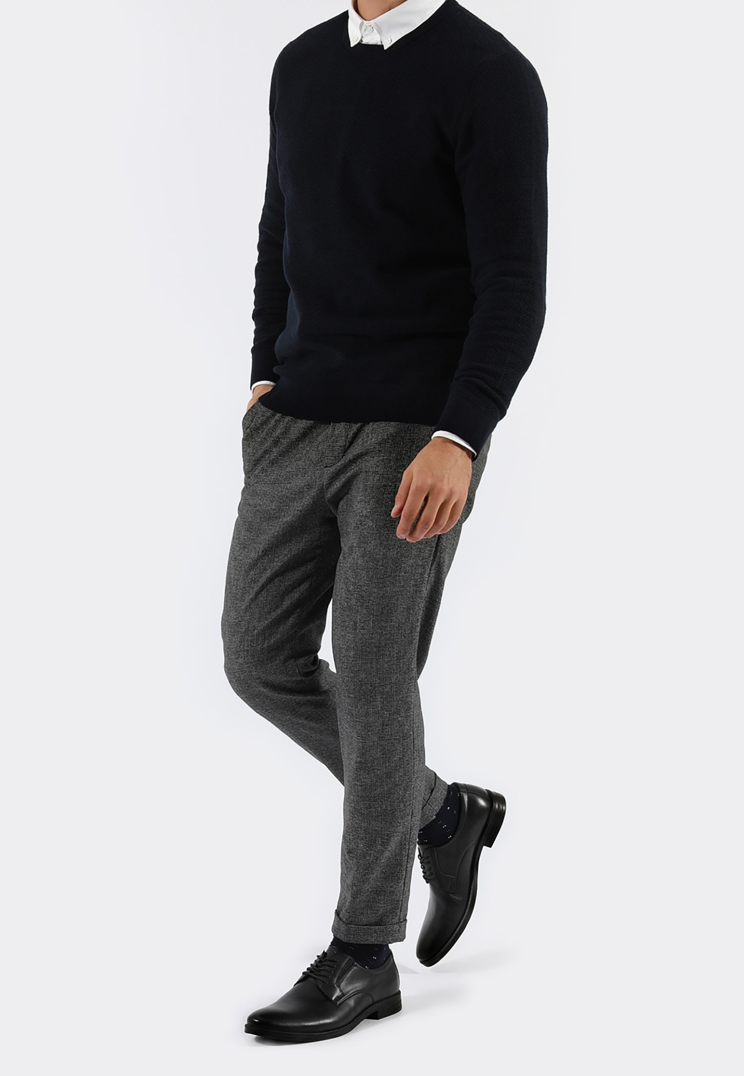 Czarne eleganckie półbuty męskie sznurowane