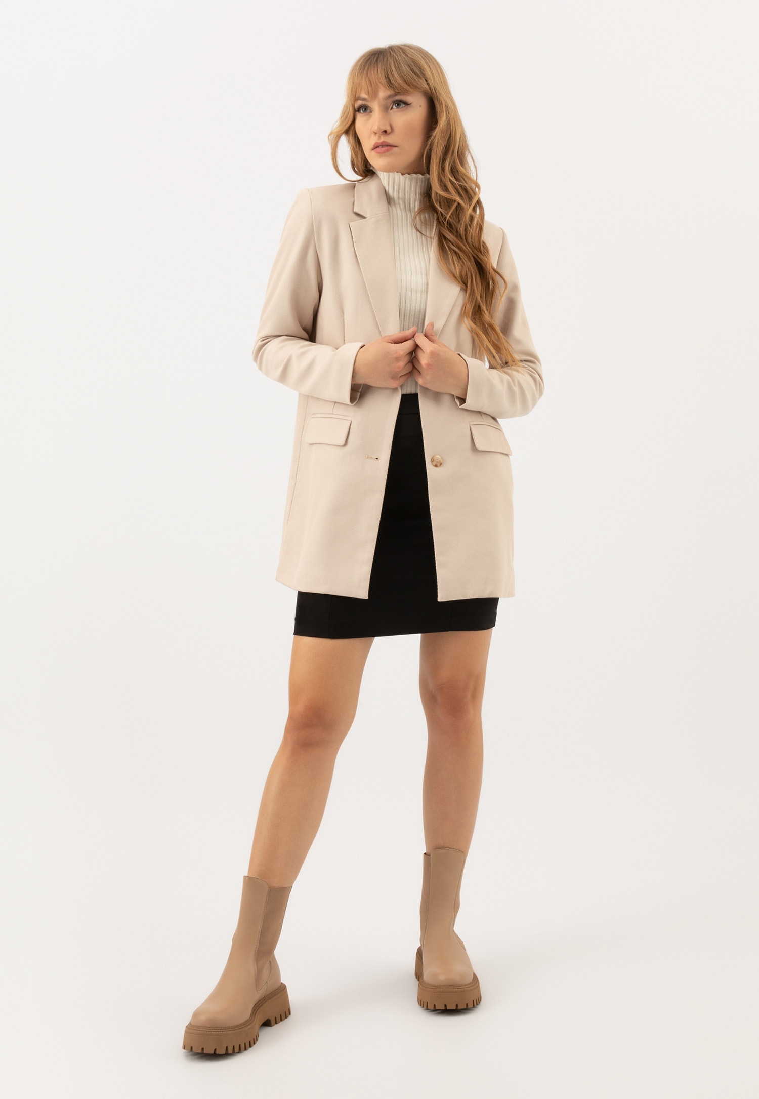 Beżowe wysokie sztyblety damskie ze skóry licowej