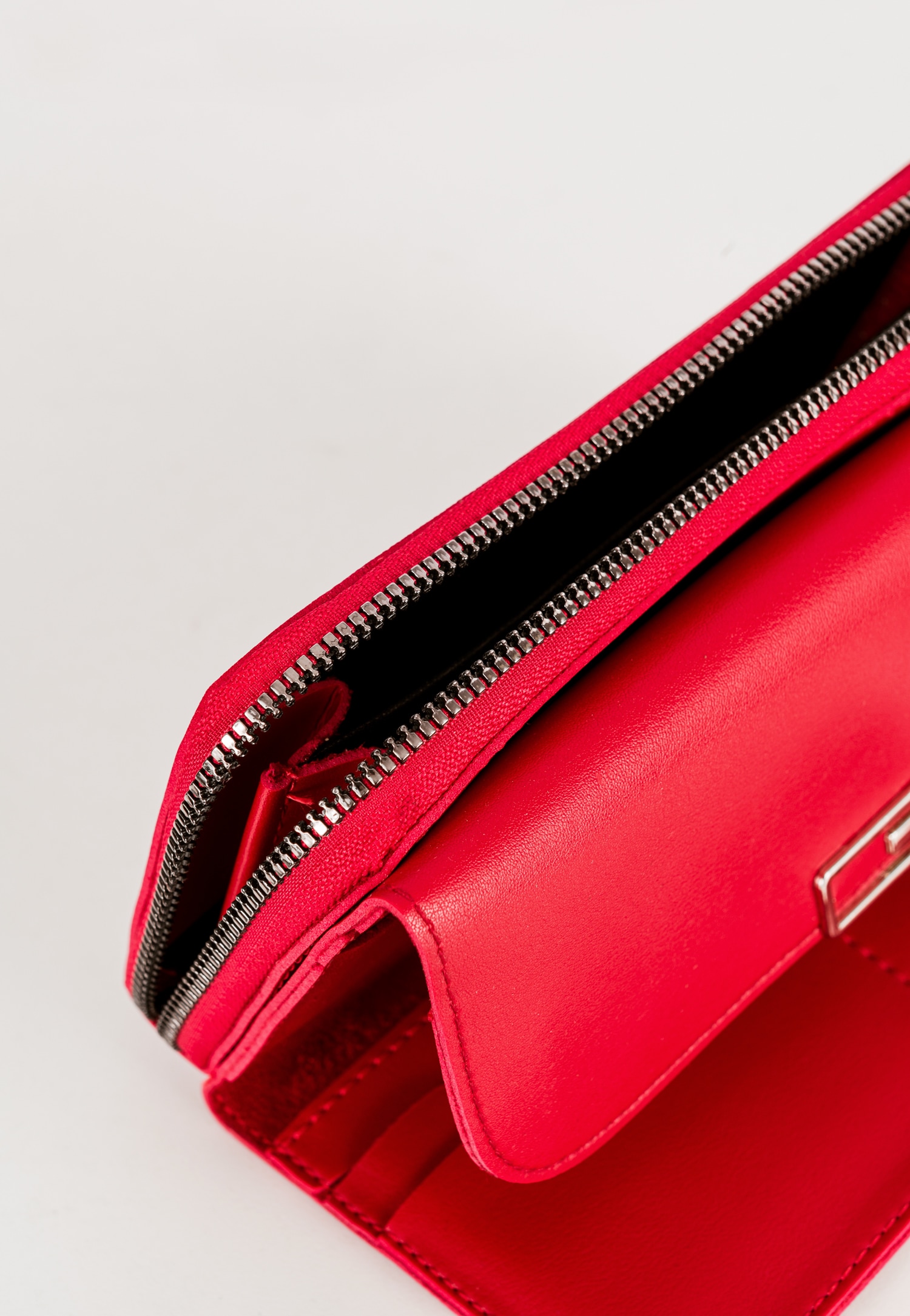 WJS duży czerwony portfel damski