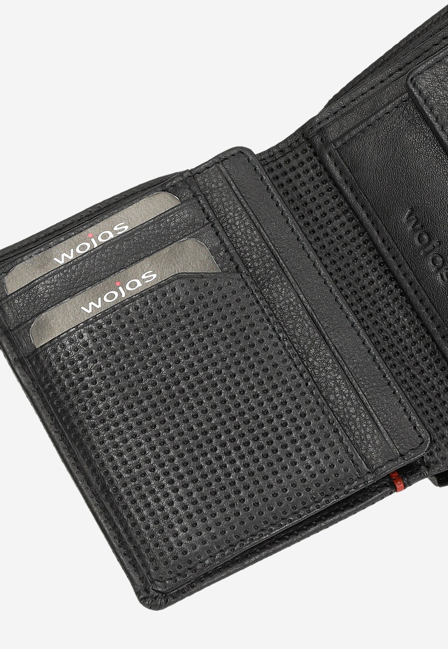 Czarny pionowy portfel męski z czerwonym akcentem na boku