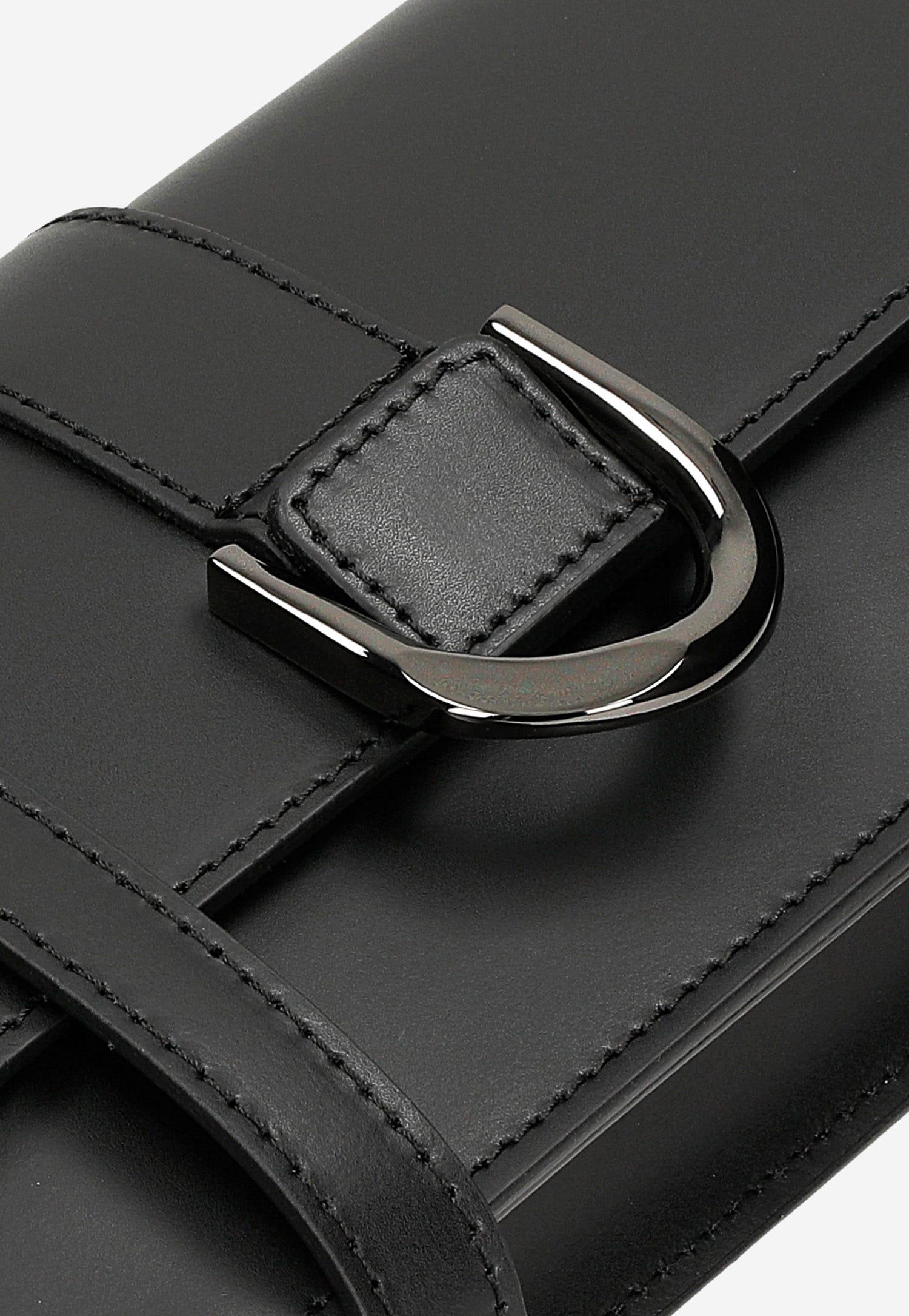 Czarna torebka bagietka ze skóry licowej