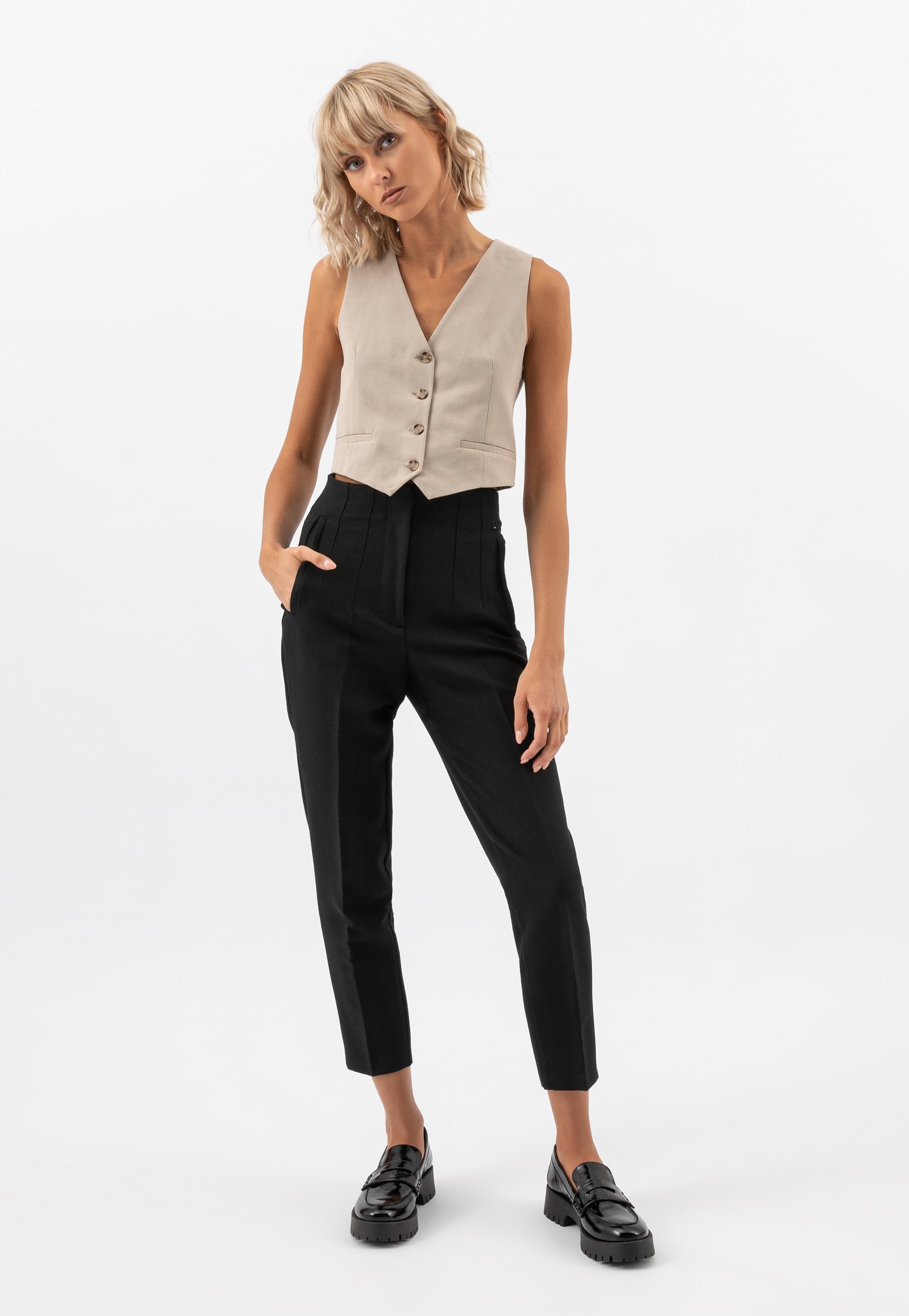 Czarne lakierowane mokasyny damskie