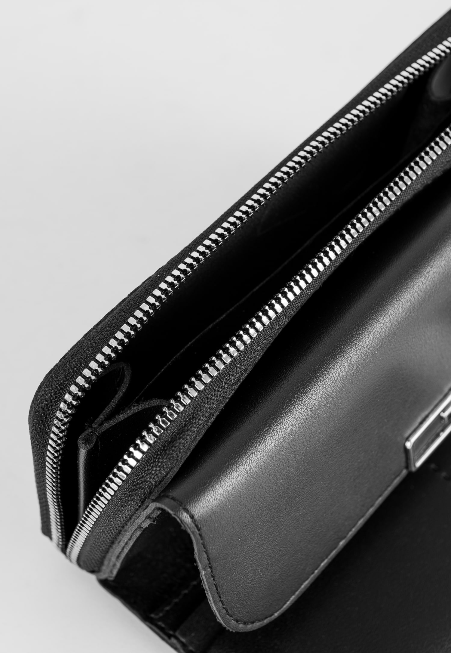 WJS duży czerwony portfel damski