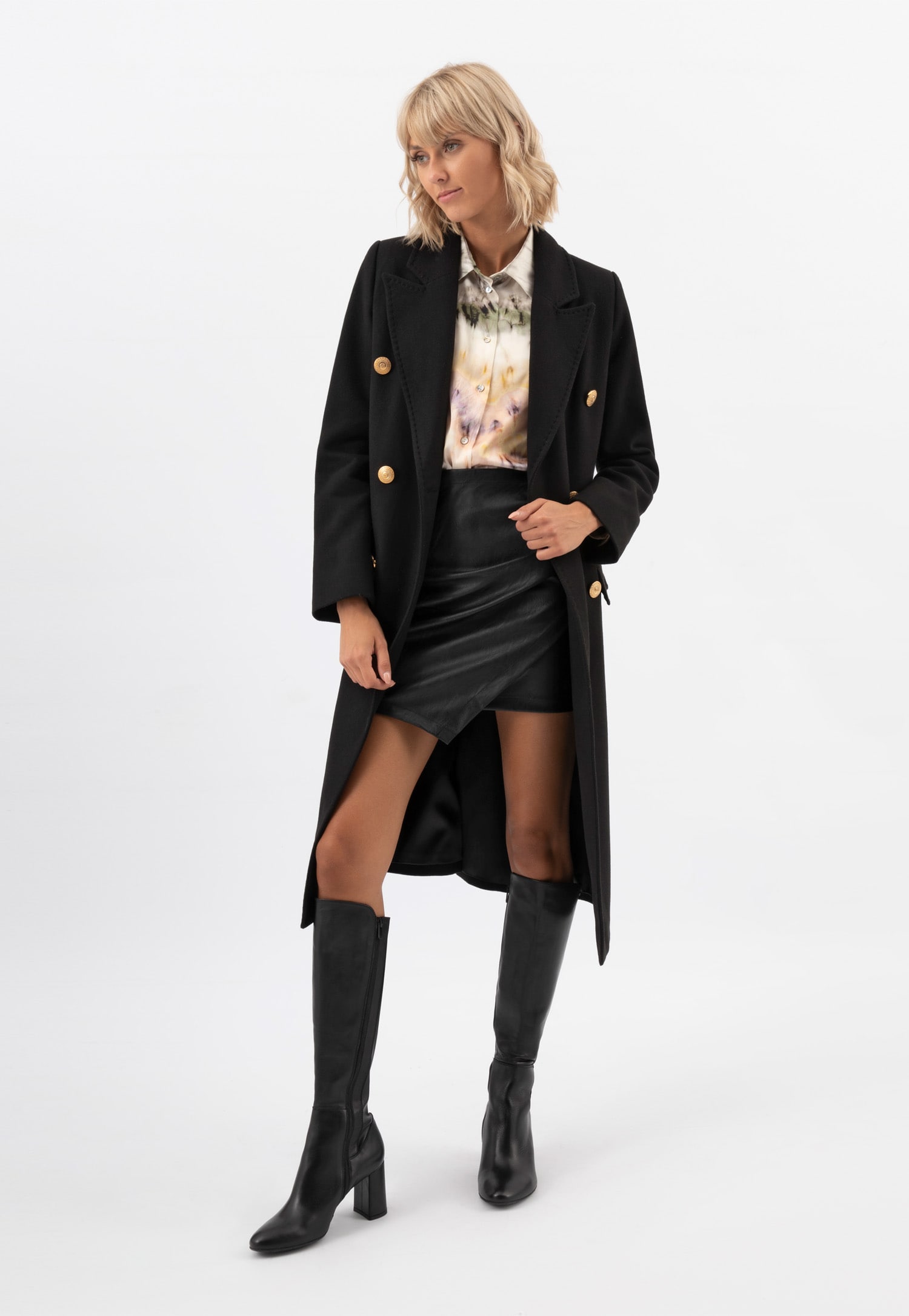 RELAKS elegancki czarny płaszcz damski