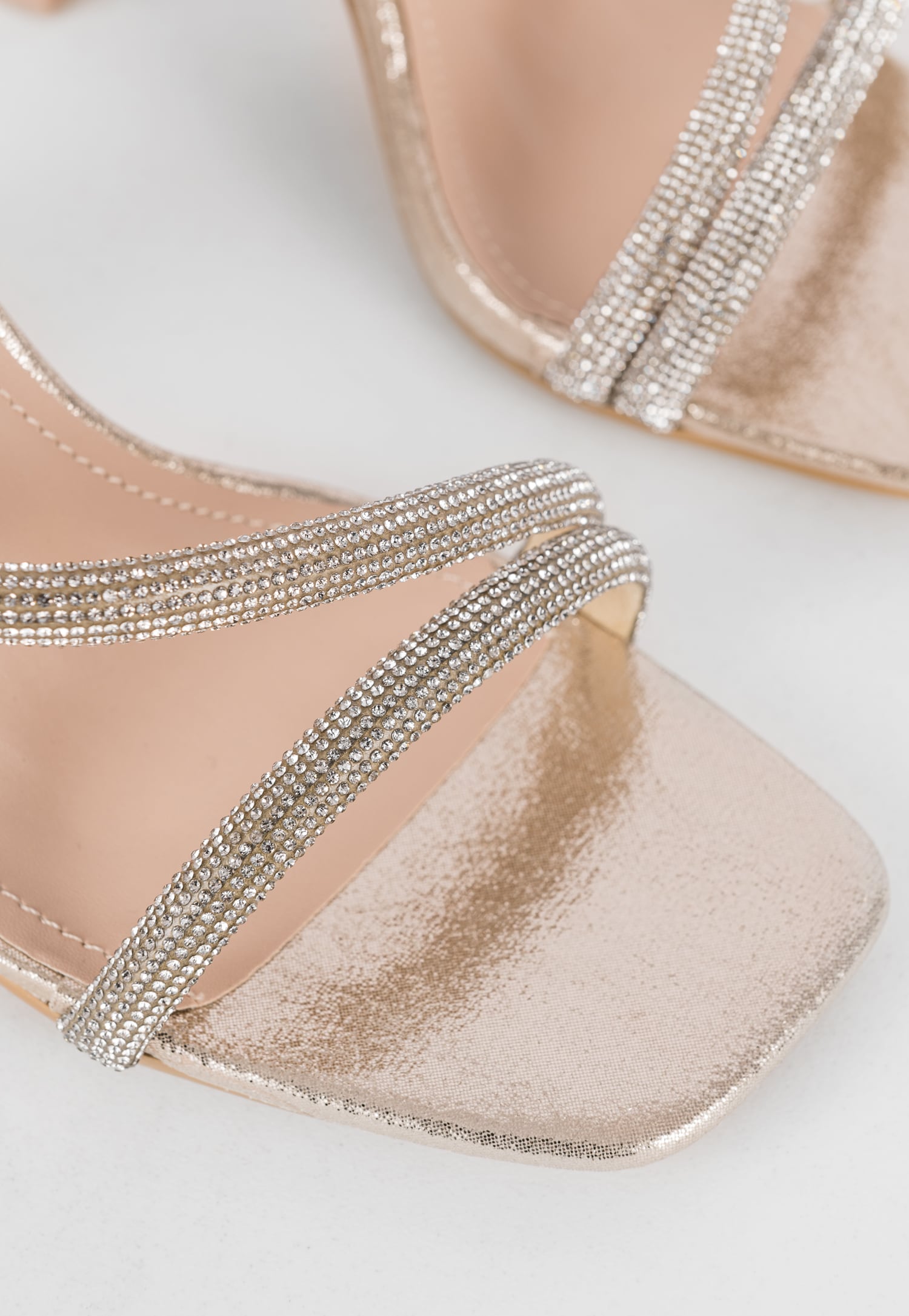 WJS złote sandały damskie z kryształkami na słupku