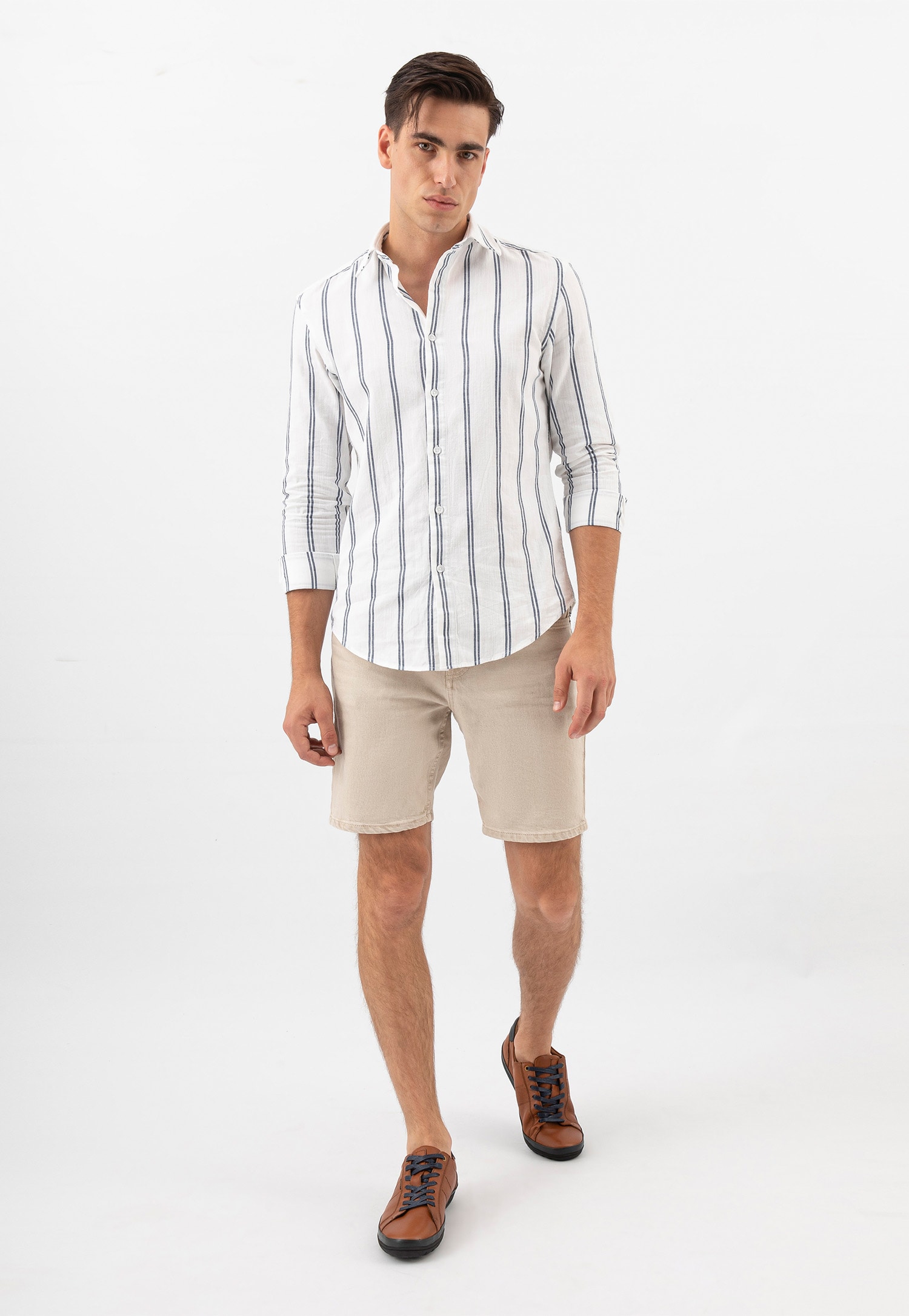 Czarne męskie sneakersy na oryginalnej podeszwie