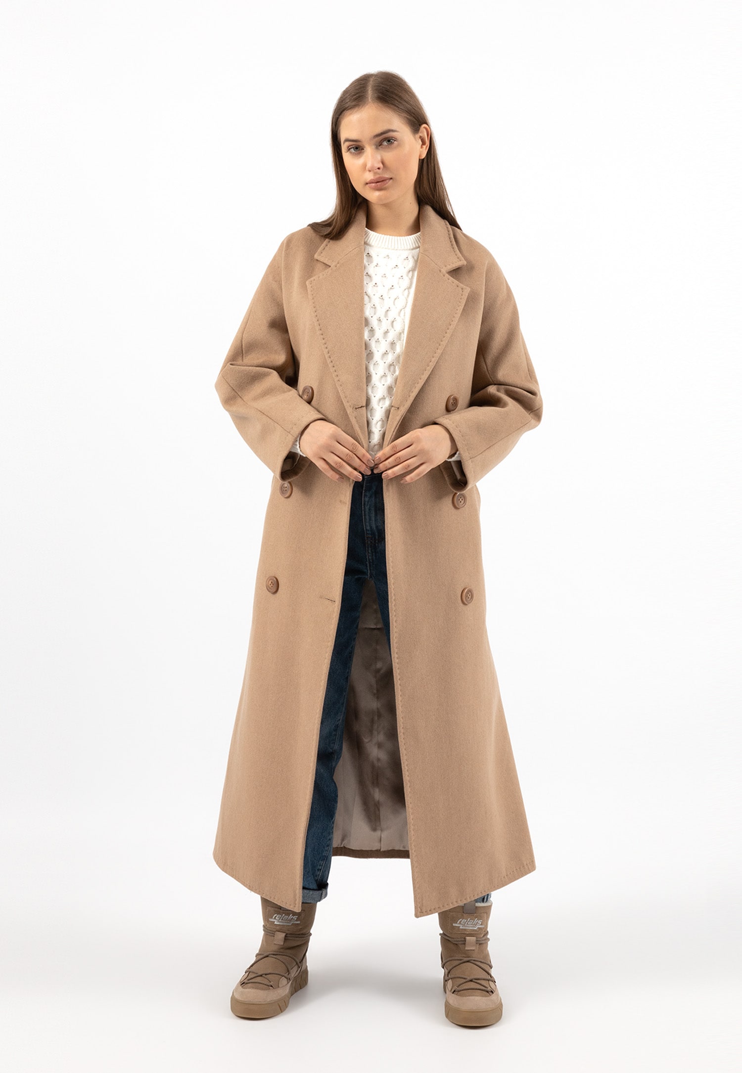 RELAKS płaszcz damski długi w kolorze beżowym