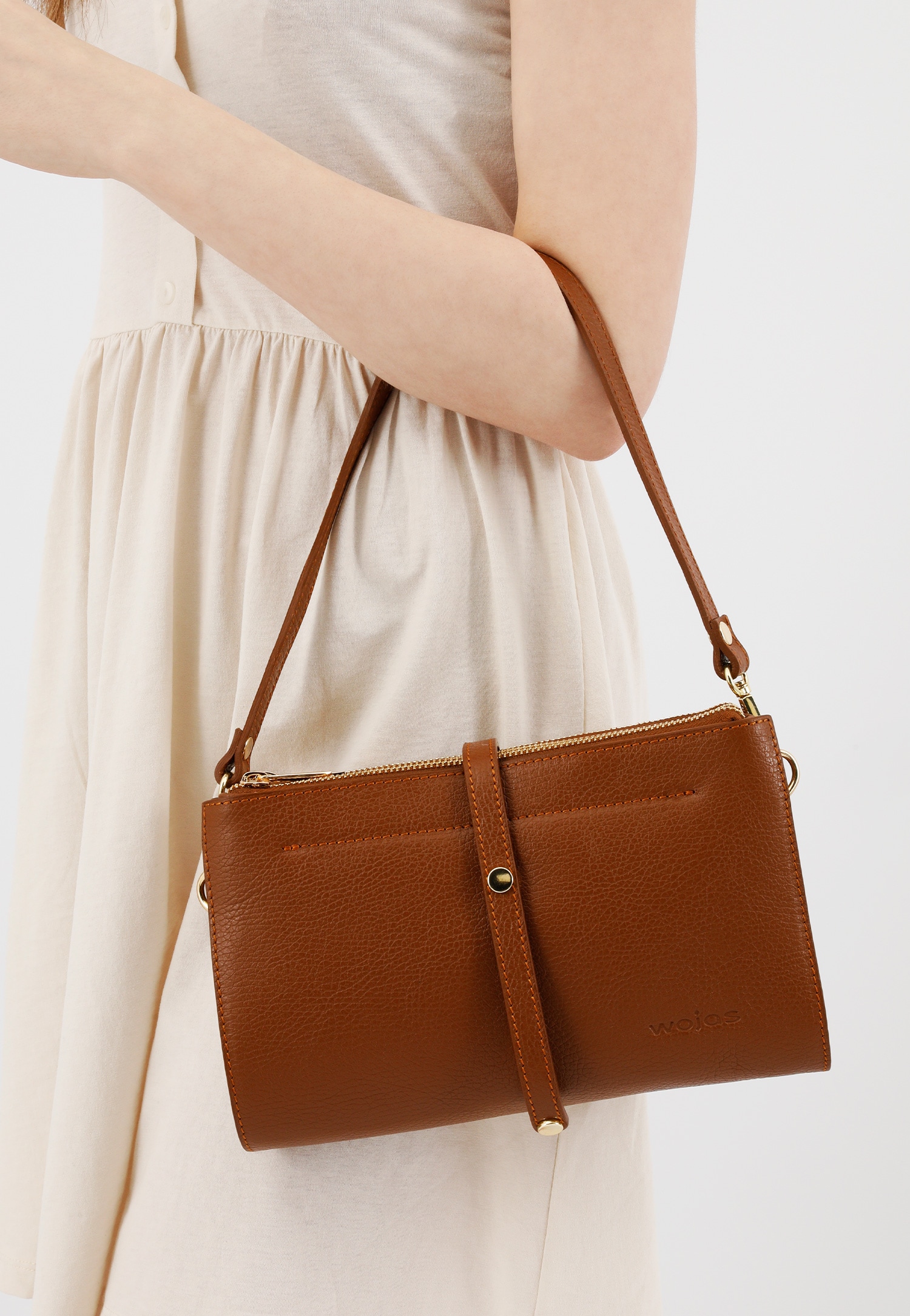 Mała torebka damska w kolorze jasnego brązu