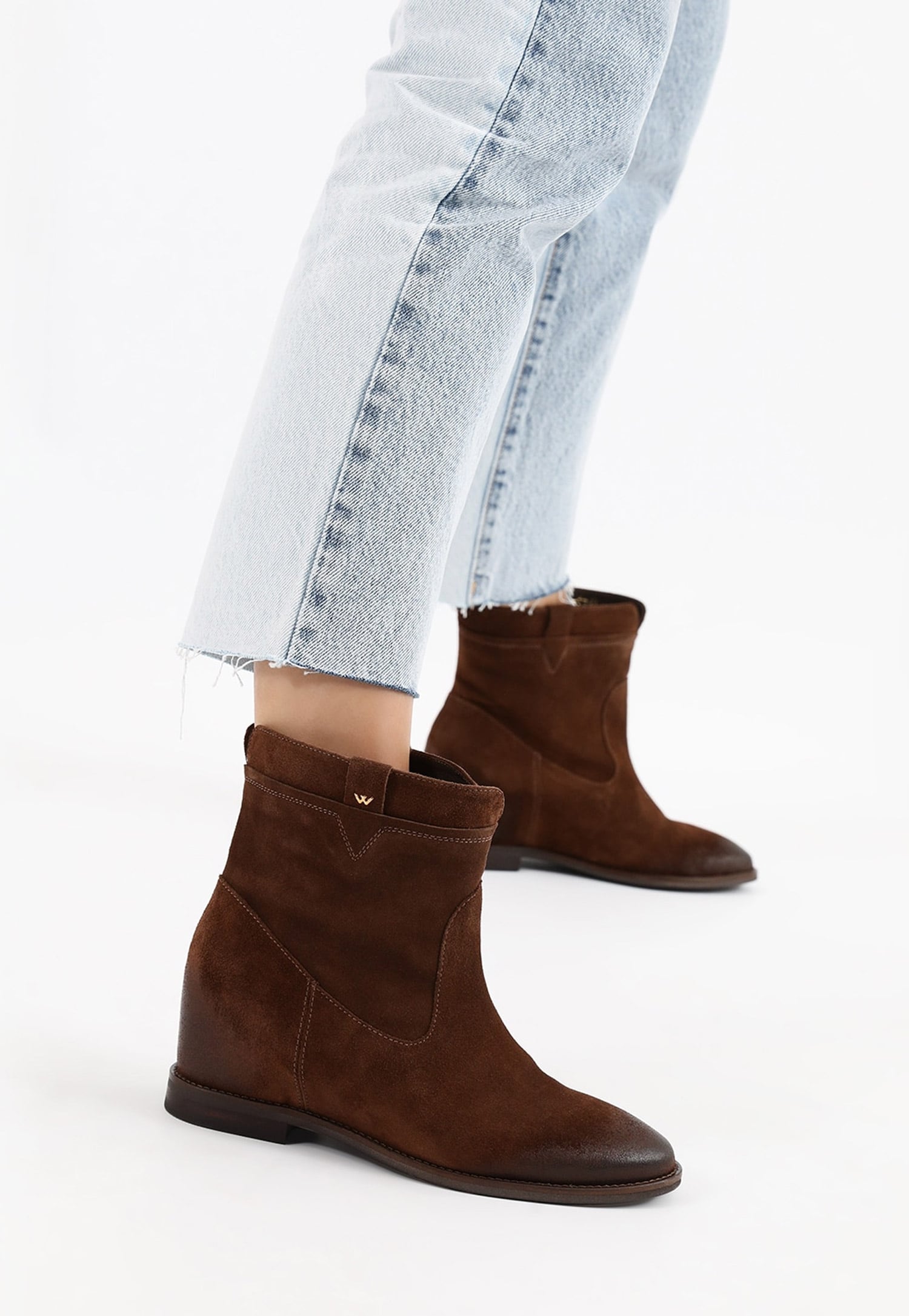 Brązowe botki damskie z ukrytą koturną