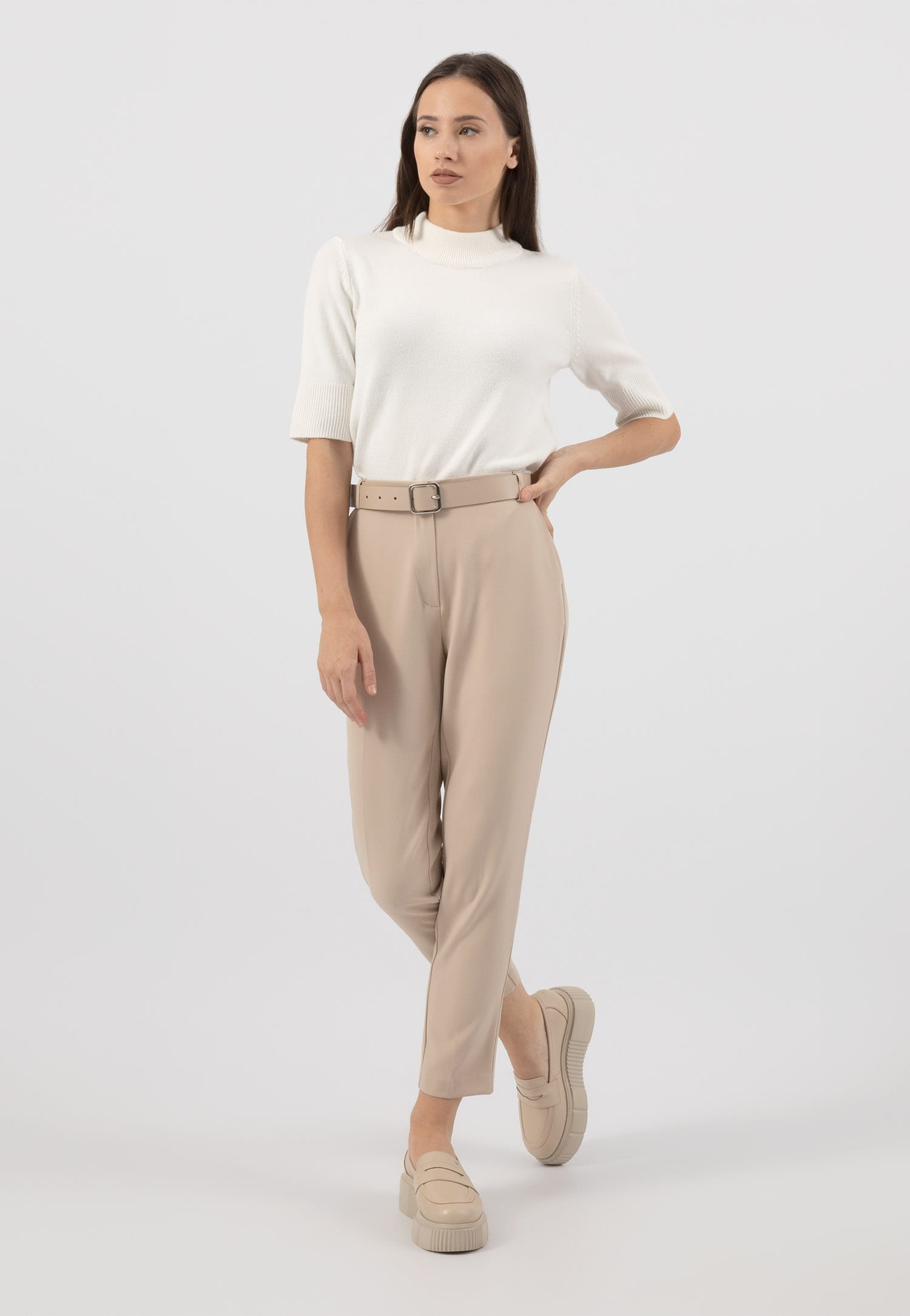 Beżowe mokasyny damskie na platformie