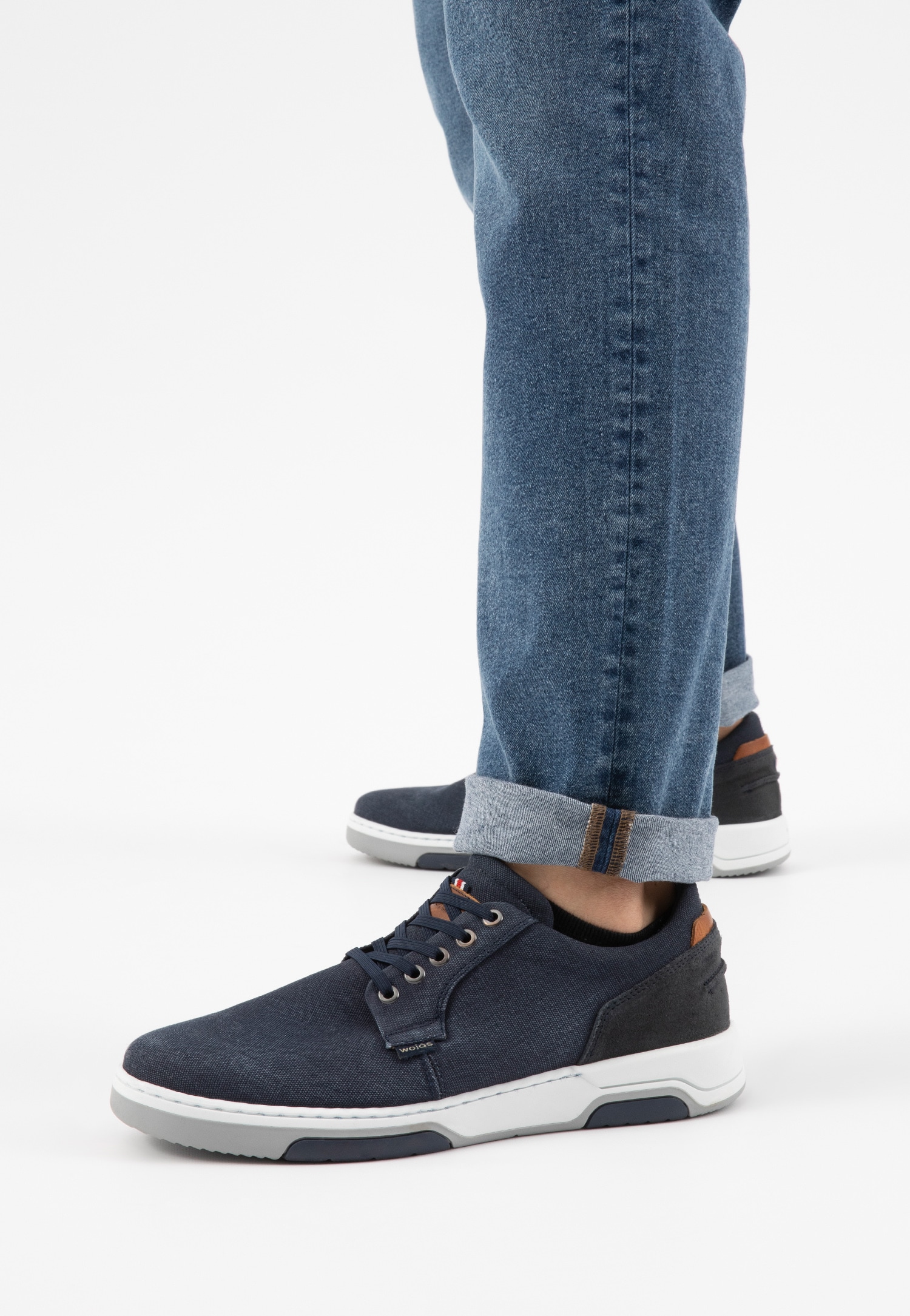 Granatowe materiałowe trampki męskie ze skórzanymi wstawkami