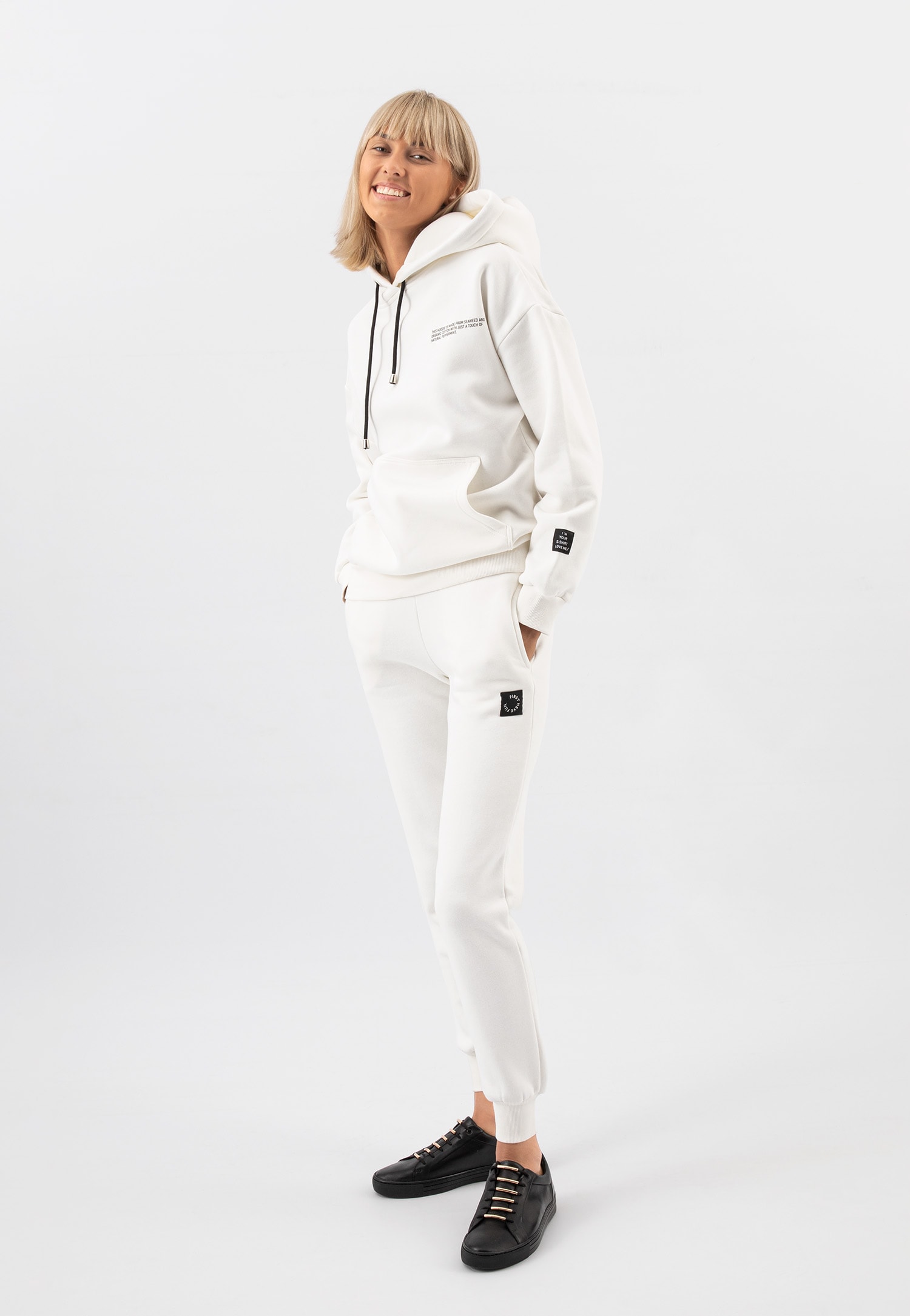 Beżowe spodnie dresowe RELAKS