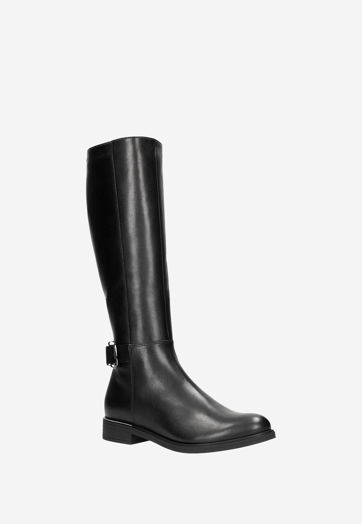 Czarne kozaki damskie typu oficerki