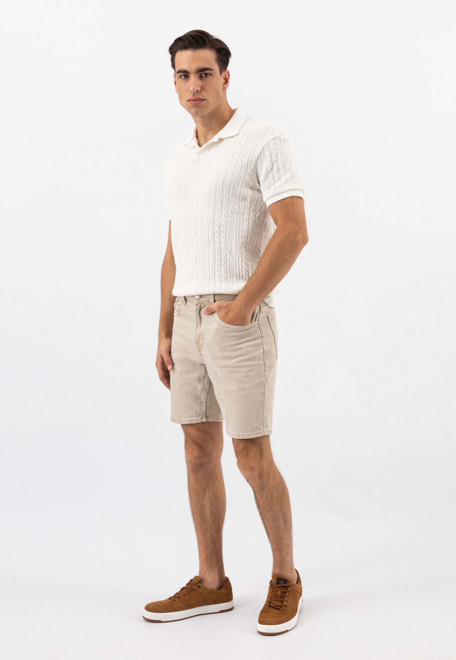 Granatowo-białe półbuty męskie typu trampki