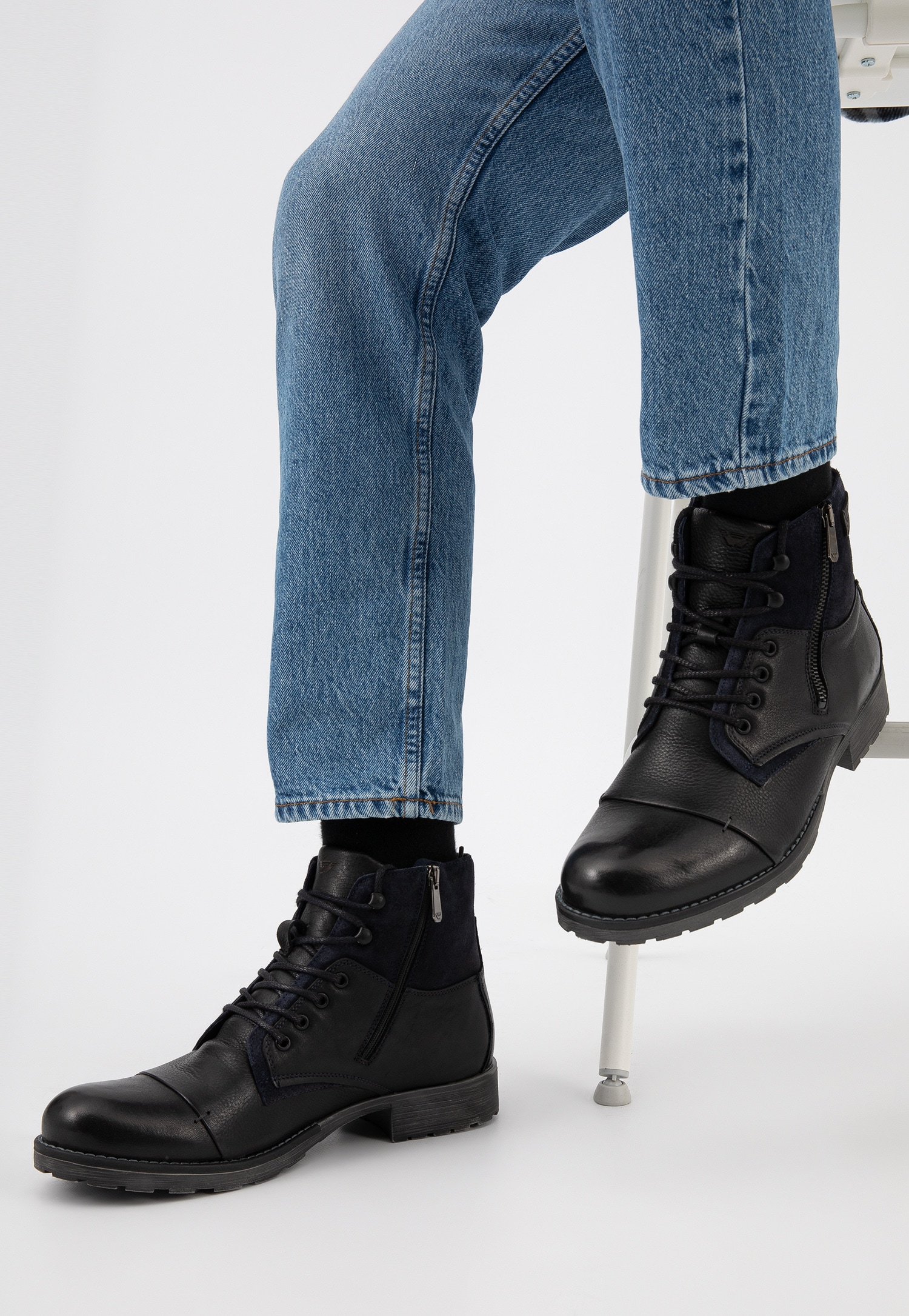 Brązowe trzewiki męskie