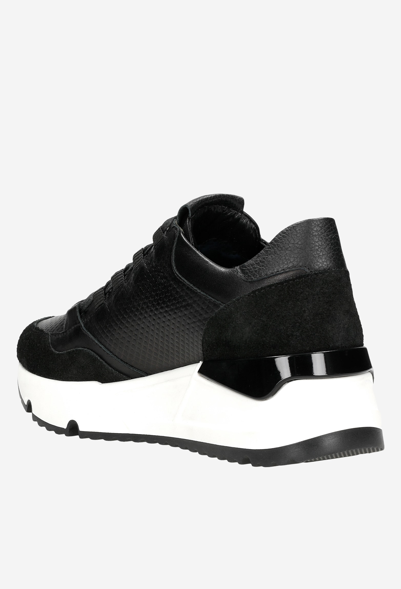 Czarne sneakersy damskie na wysokiej podeszwie