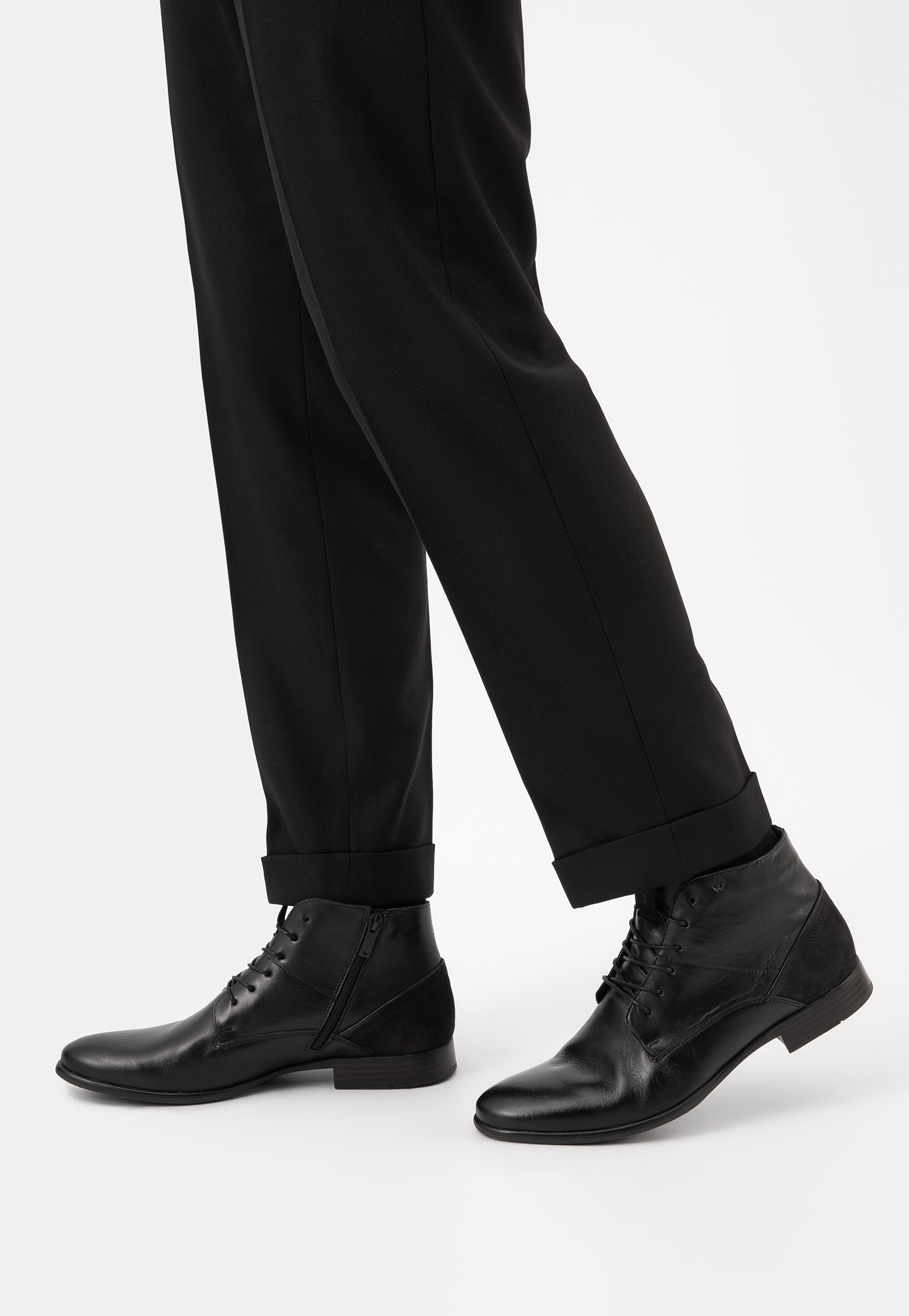 Czarne eleganckie trzewiki męskie ze skóry licowej