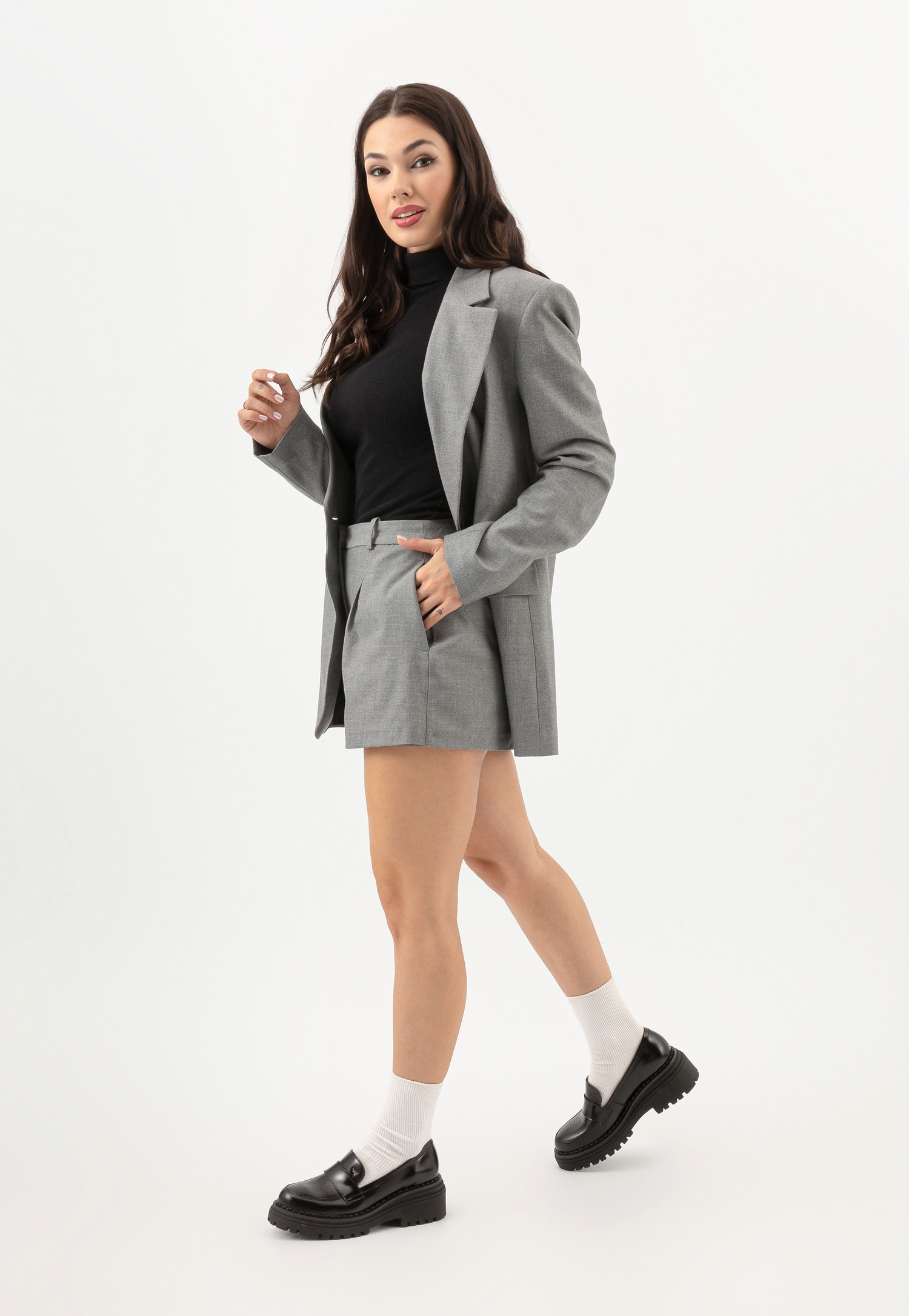 Czarne skórzane mokasyny damskie na podwyższonej podeszwie