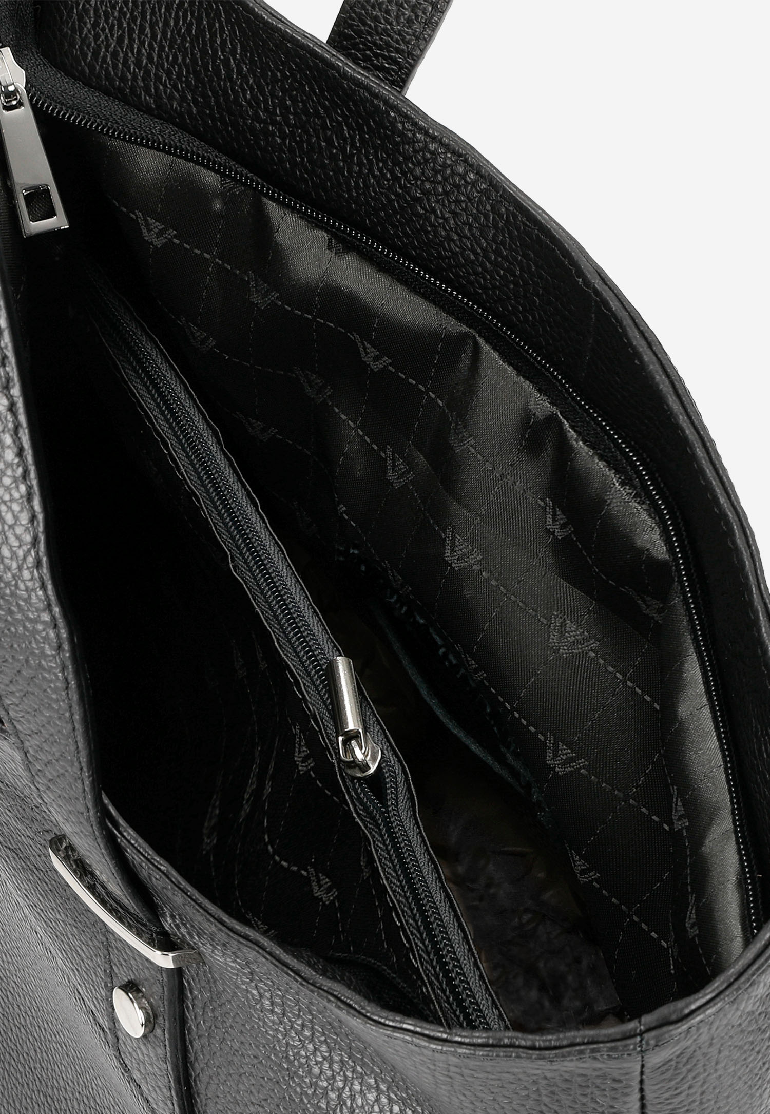 Pojemna czarna torebka damska z gładkiej skóry licowej