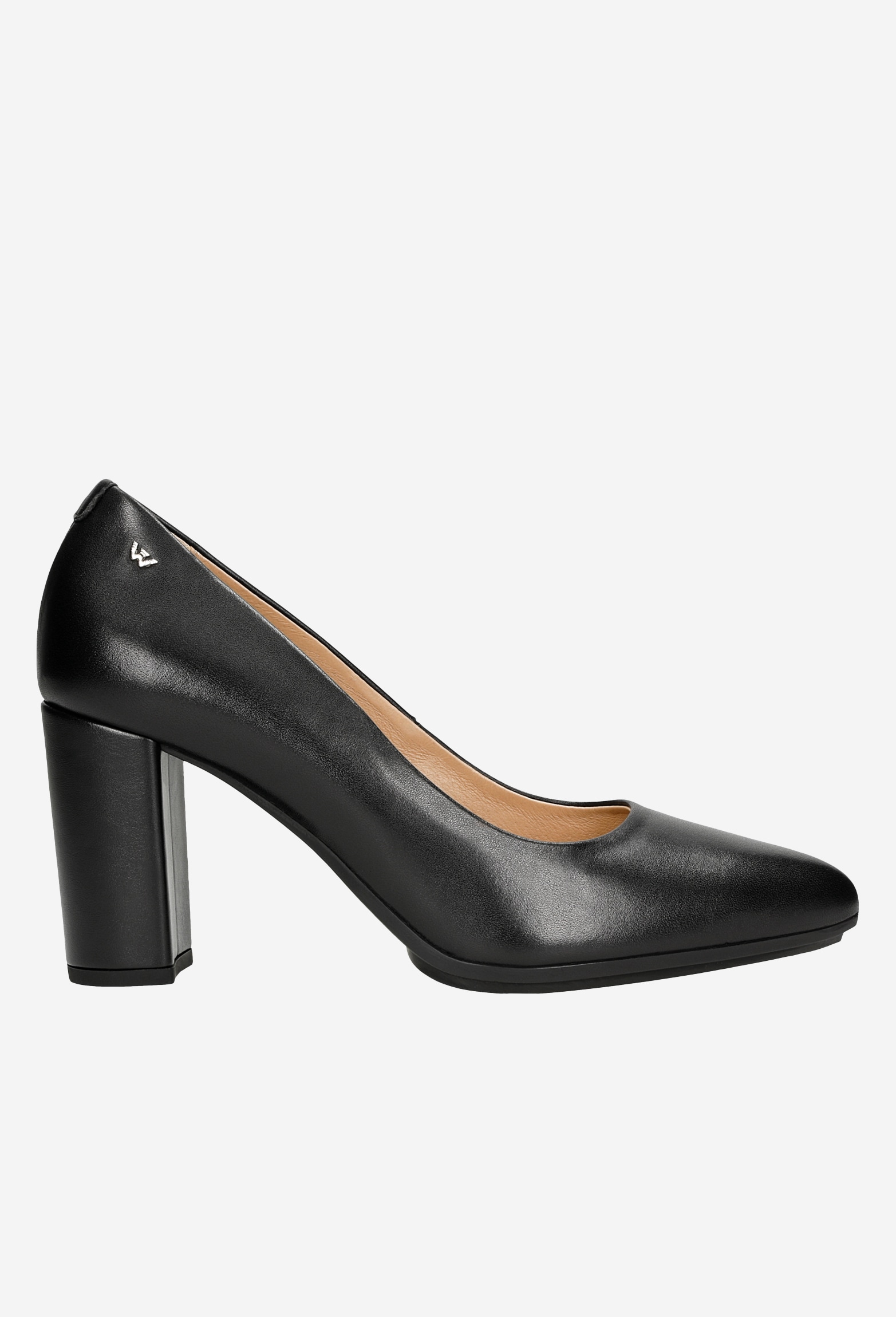 Czarne czółenka na słupku