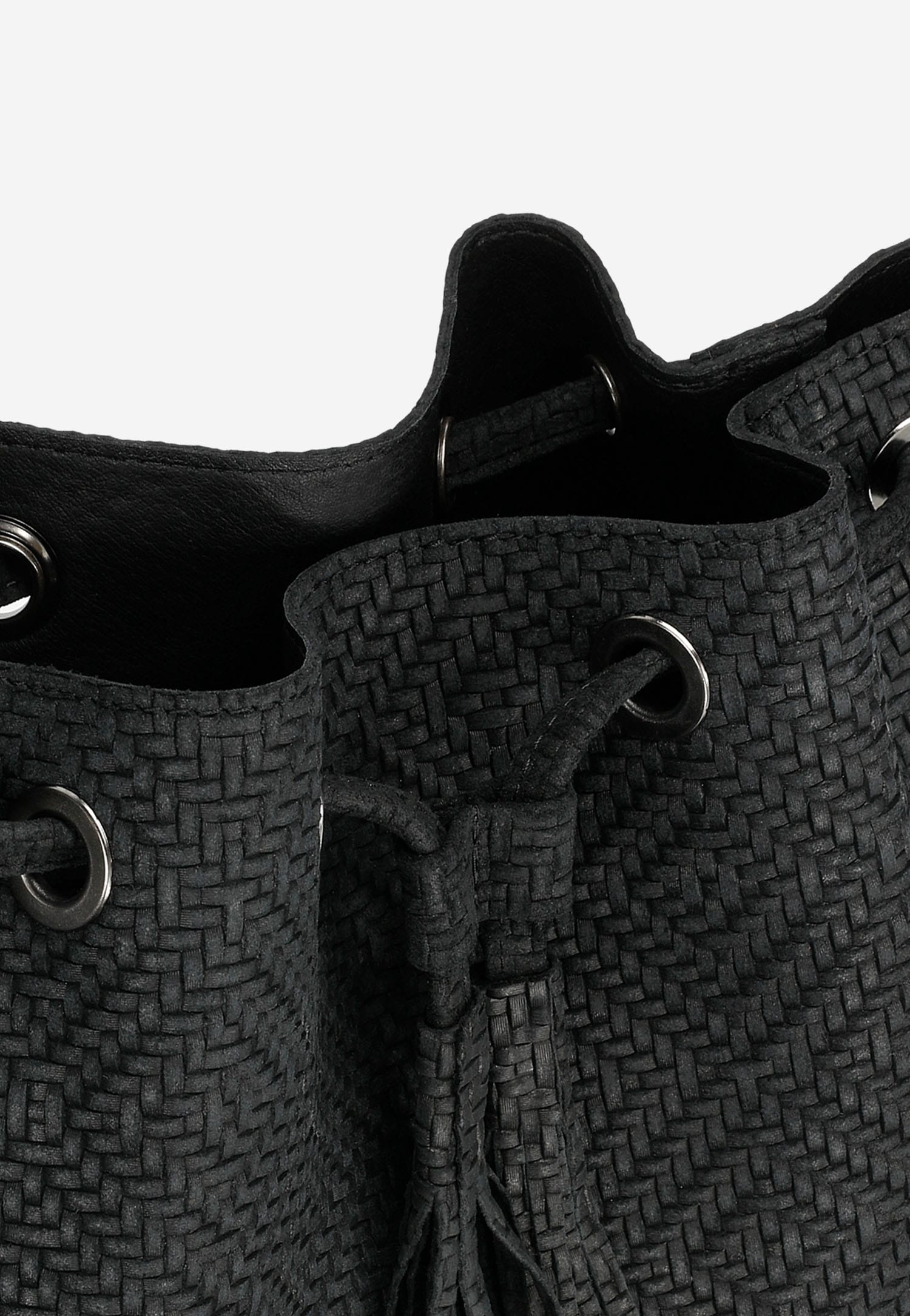 Czarna pleciona torebka damska z dwoiny welurowej w oryginalne wzory