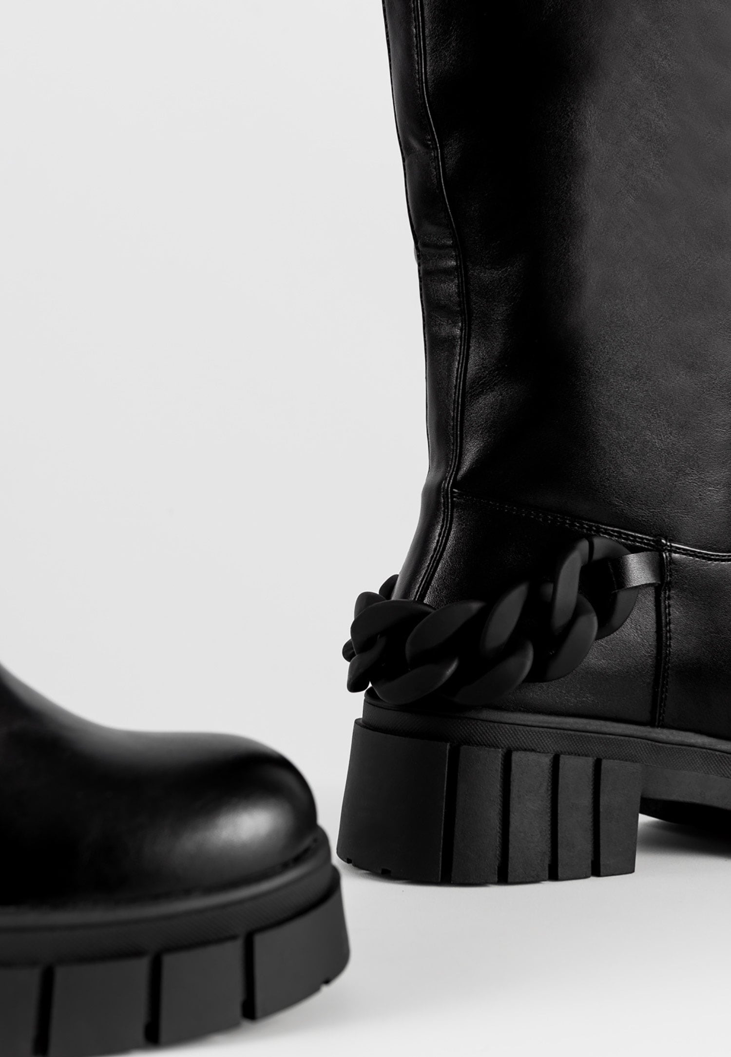 WJS jasnobrązowe kozaki damskie z ozdobnym łańcuchem