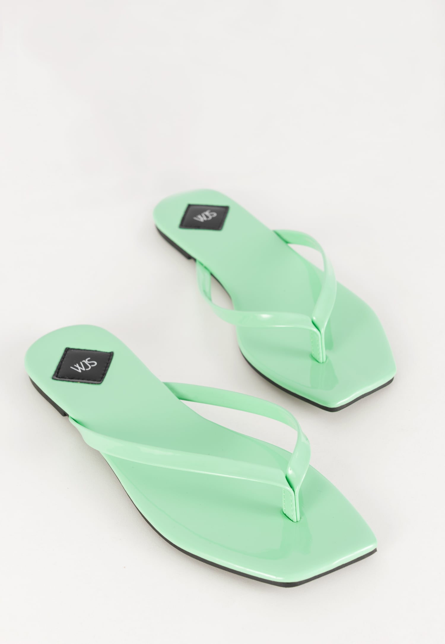 Płaskie japonki damskie w kolorze miętowym