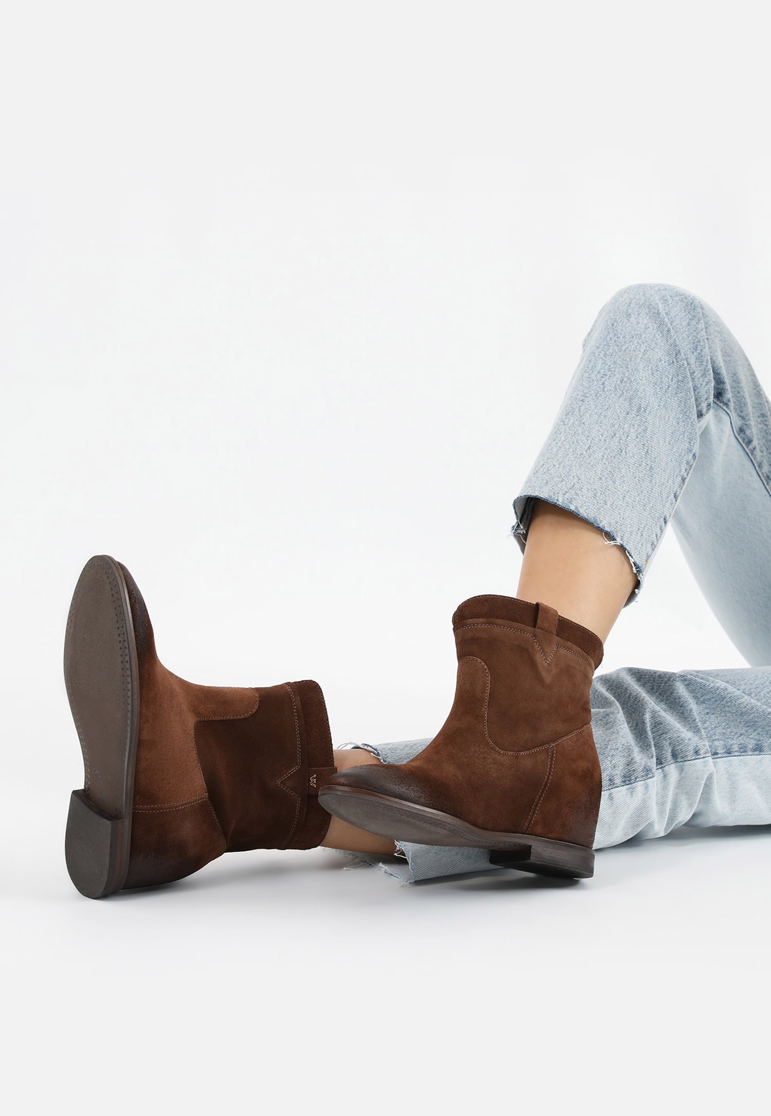 Brązowe botki damskie z ukrytą koturną