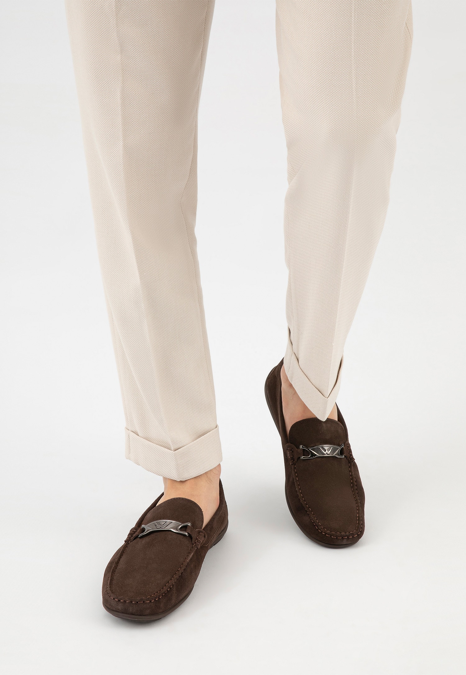 Mokasyny męskie z naturalnej skóry licowej z metalową ozdobą