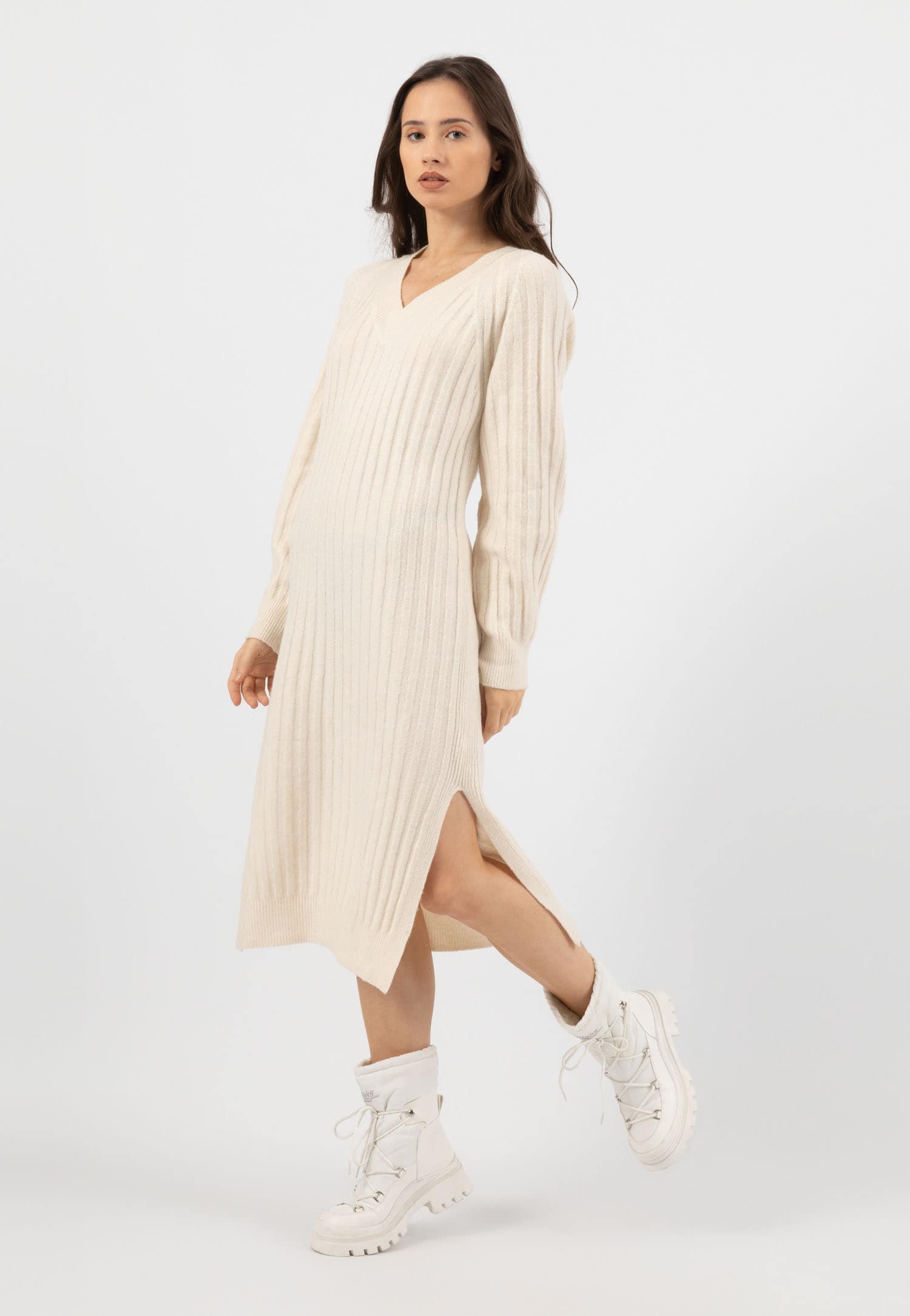 RELAKS czarne Śniegowce damskie z połączenia skóry i ortalionu