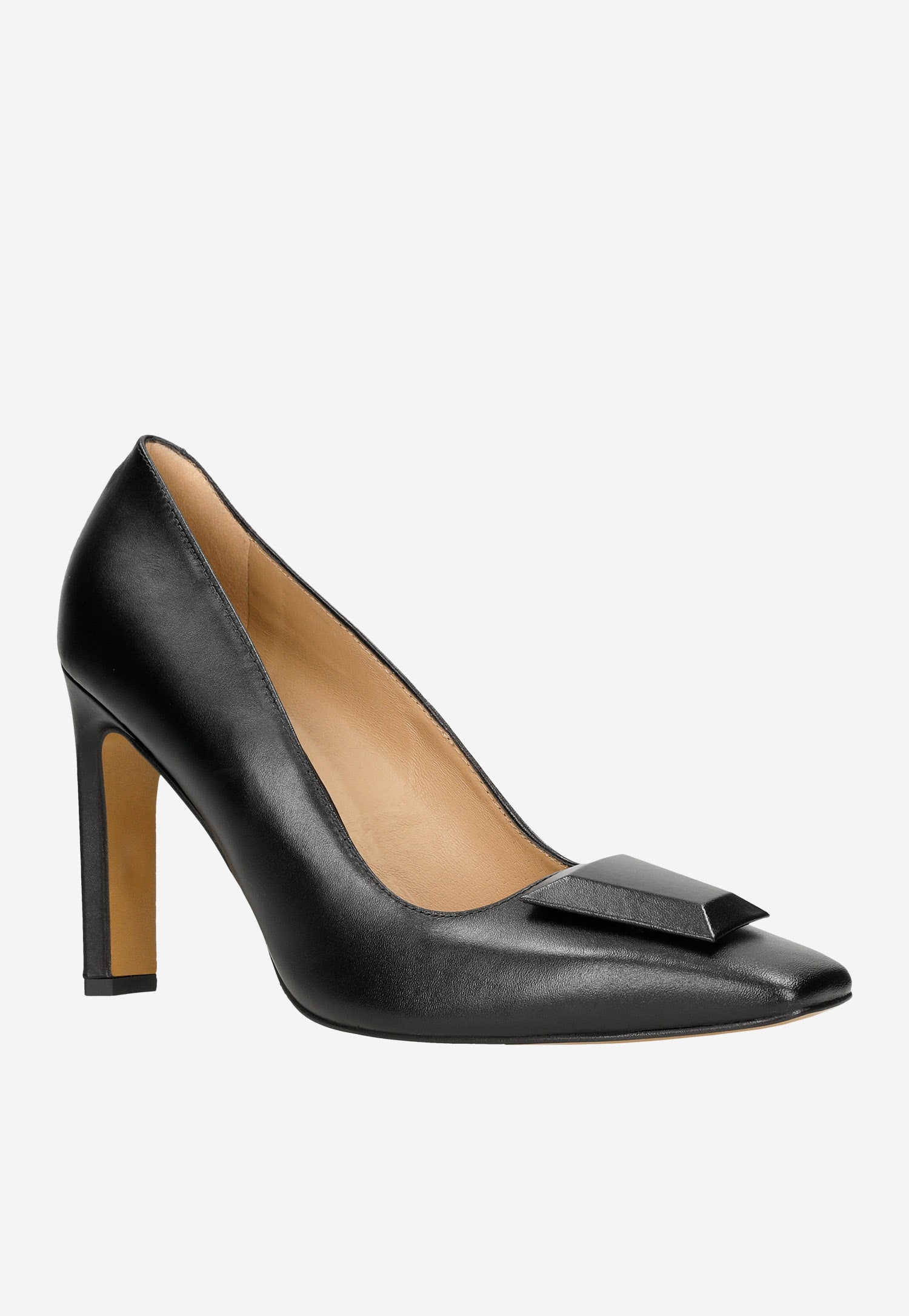 Czarne czółenka wieczorowe z ozdobą na przodzie