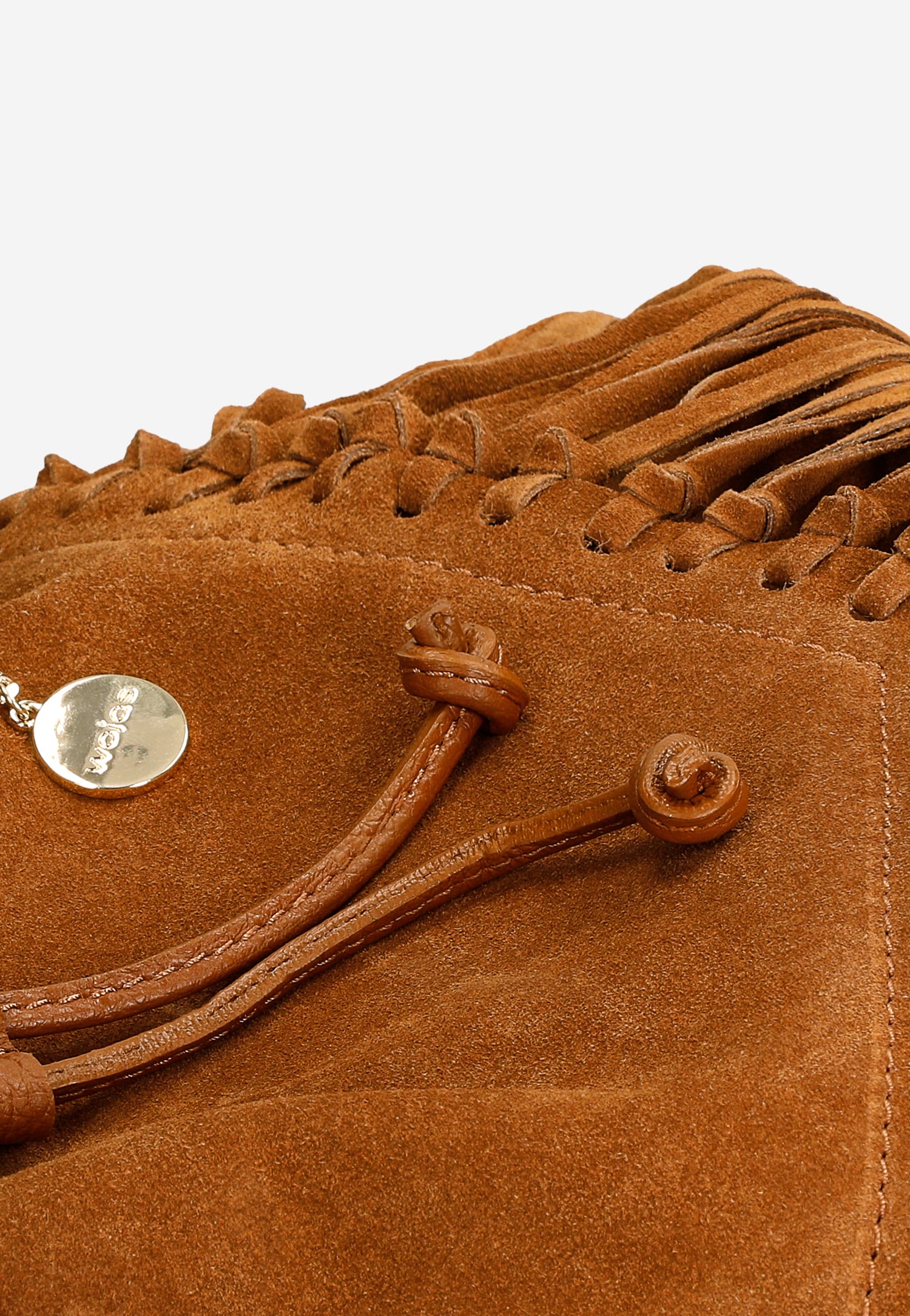 Czarna torebka z frędzlami w stylu boho