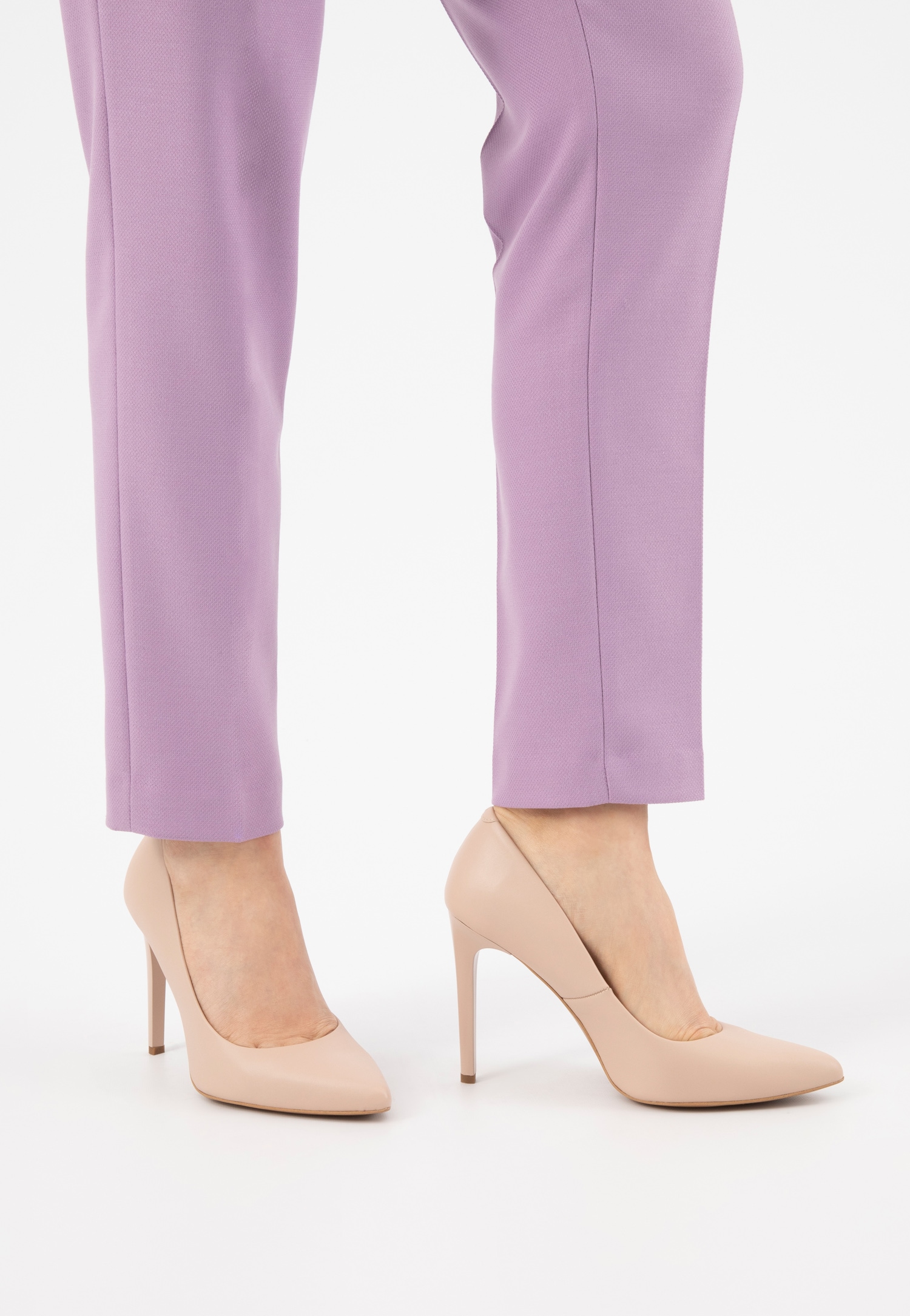 Czarne eleganckie czółenka damskie ze skóry licowej