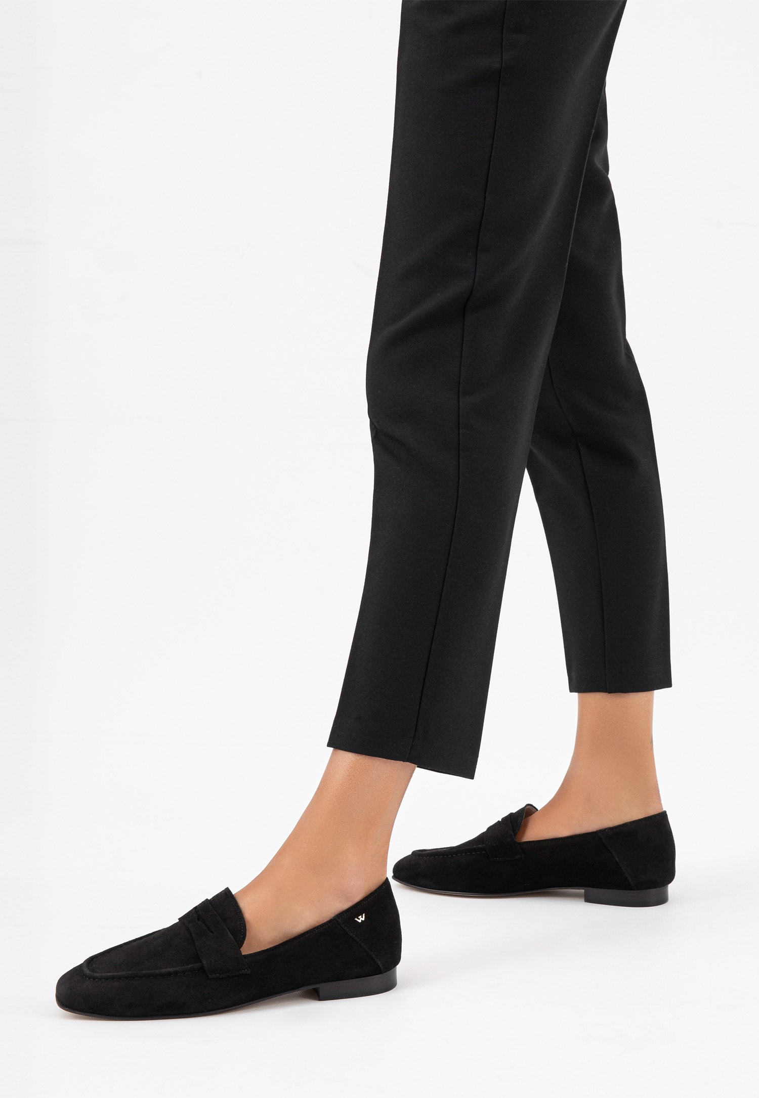 Czarne mokasyny damskie na płaskiej podeszwie