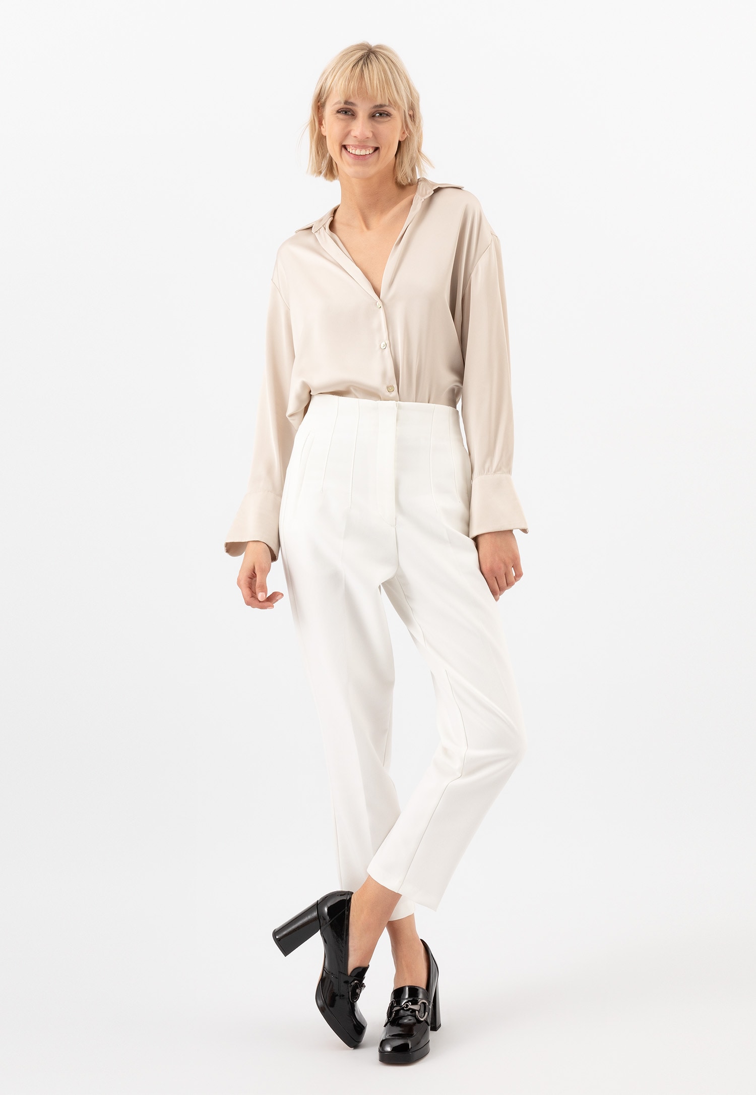 Wysokie lakierowane mokasyny damskie na słupku