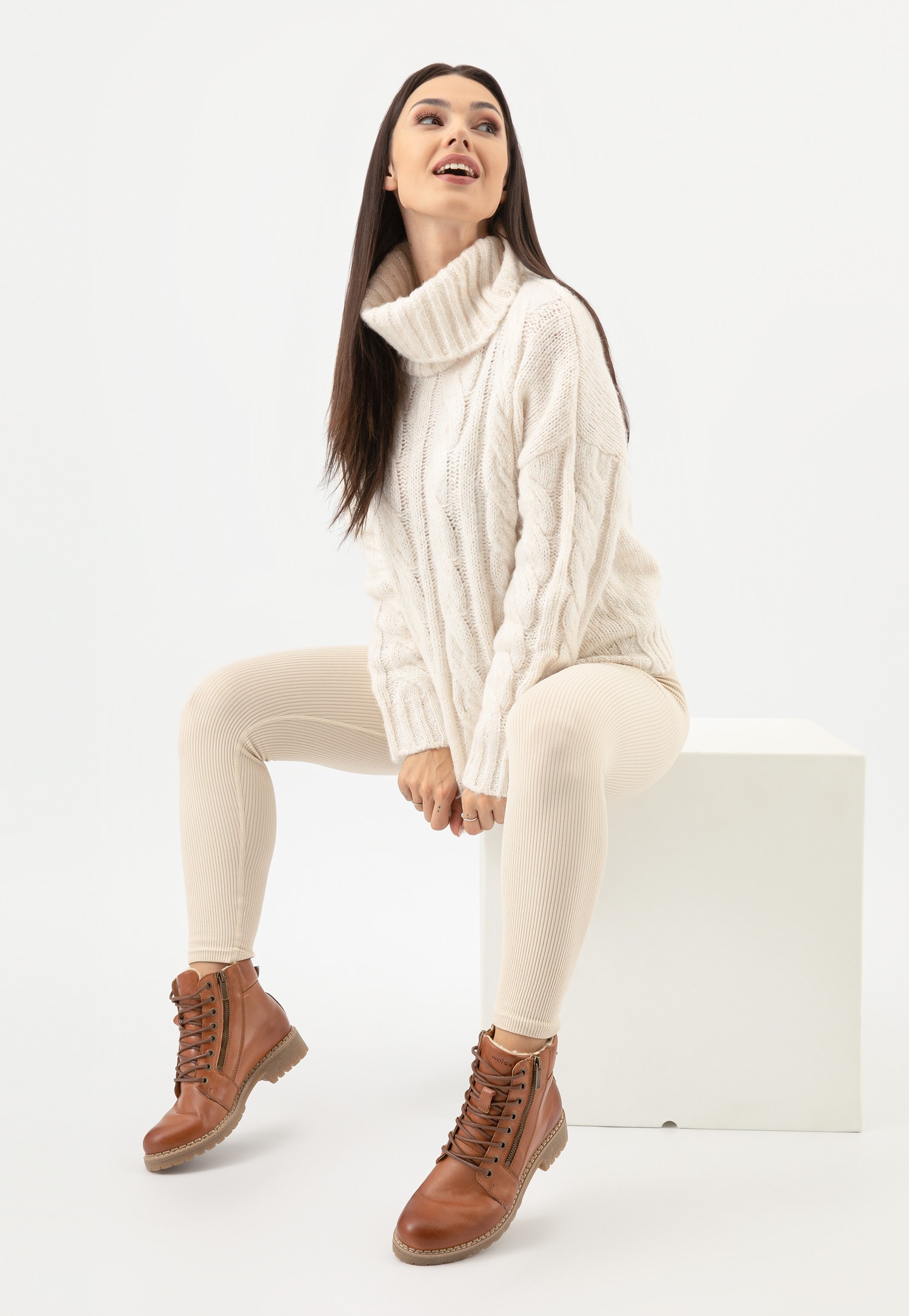 Brązowe skórzane workery damskie z wełnianą podszewką