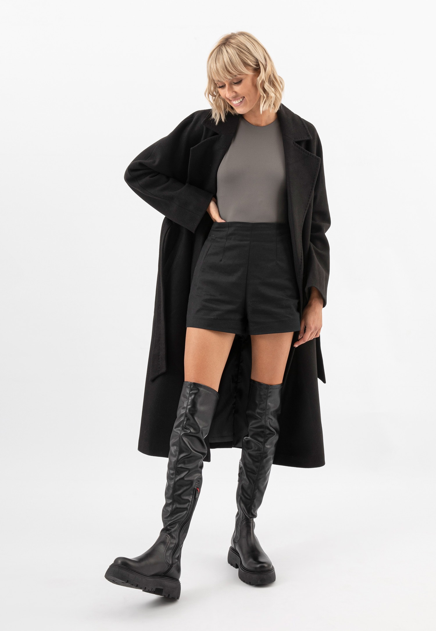 Czarne wysokie kozaki damskie typu bikery