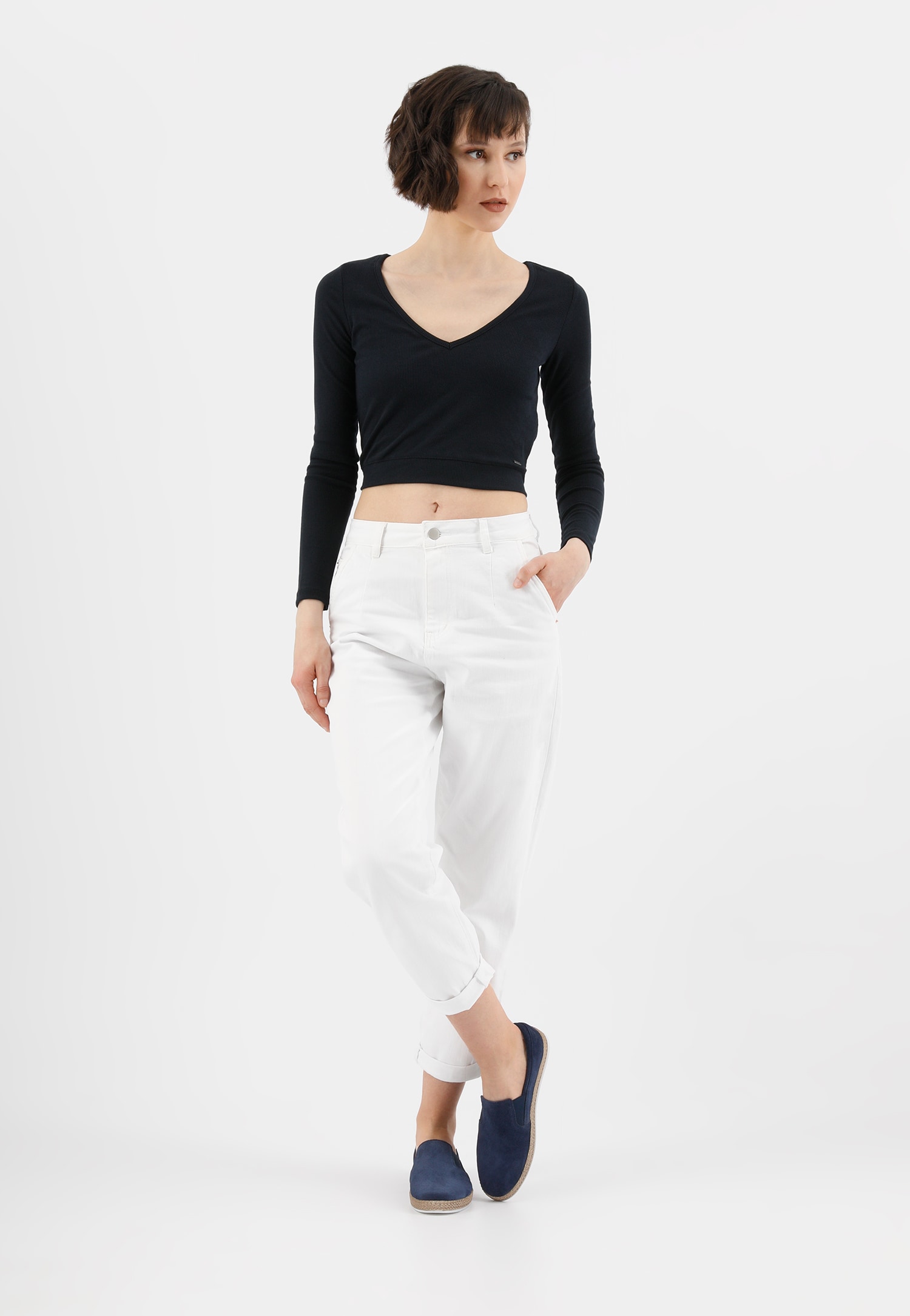 Granatowe loafersy damskie w stylu casual