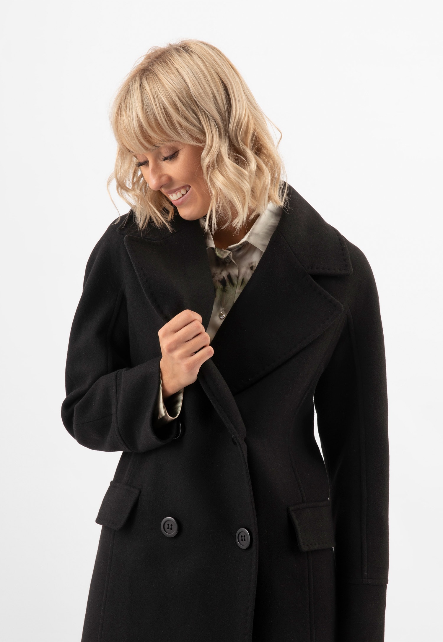 RELAKS ciepły beżowy płaszcz damski