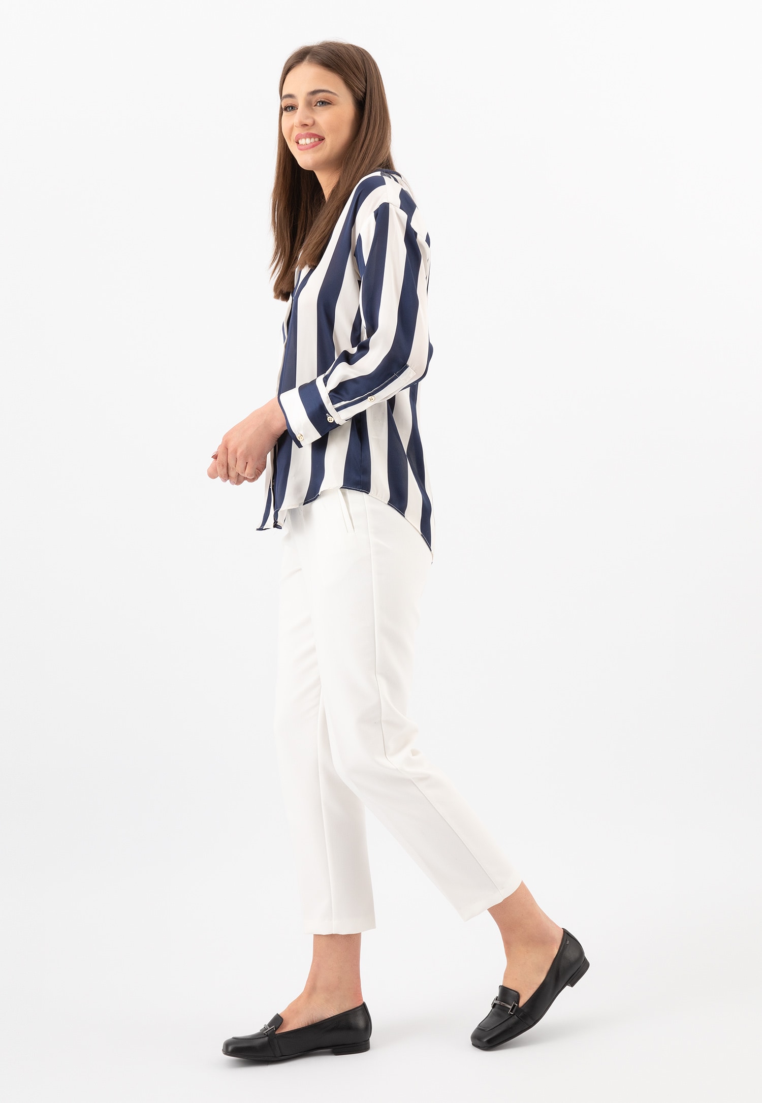 Beżowe mokasyny damskie ze skóry licowej