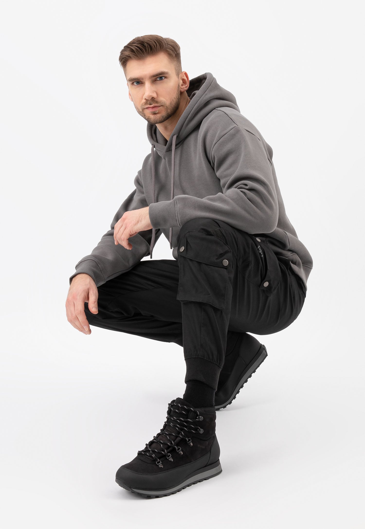 Czarne zimowe buty trekkingowe męskie